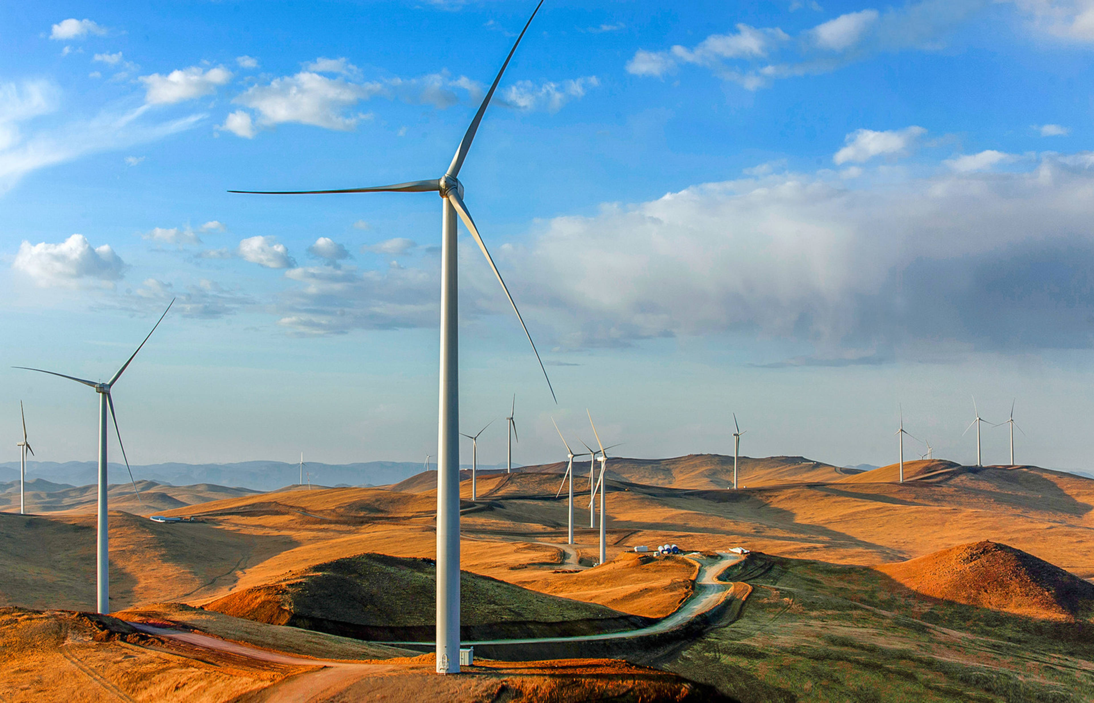 Wereldwijde projecten voor hernieuwbare energie ondersteunen