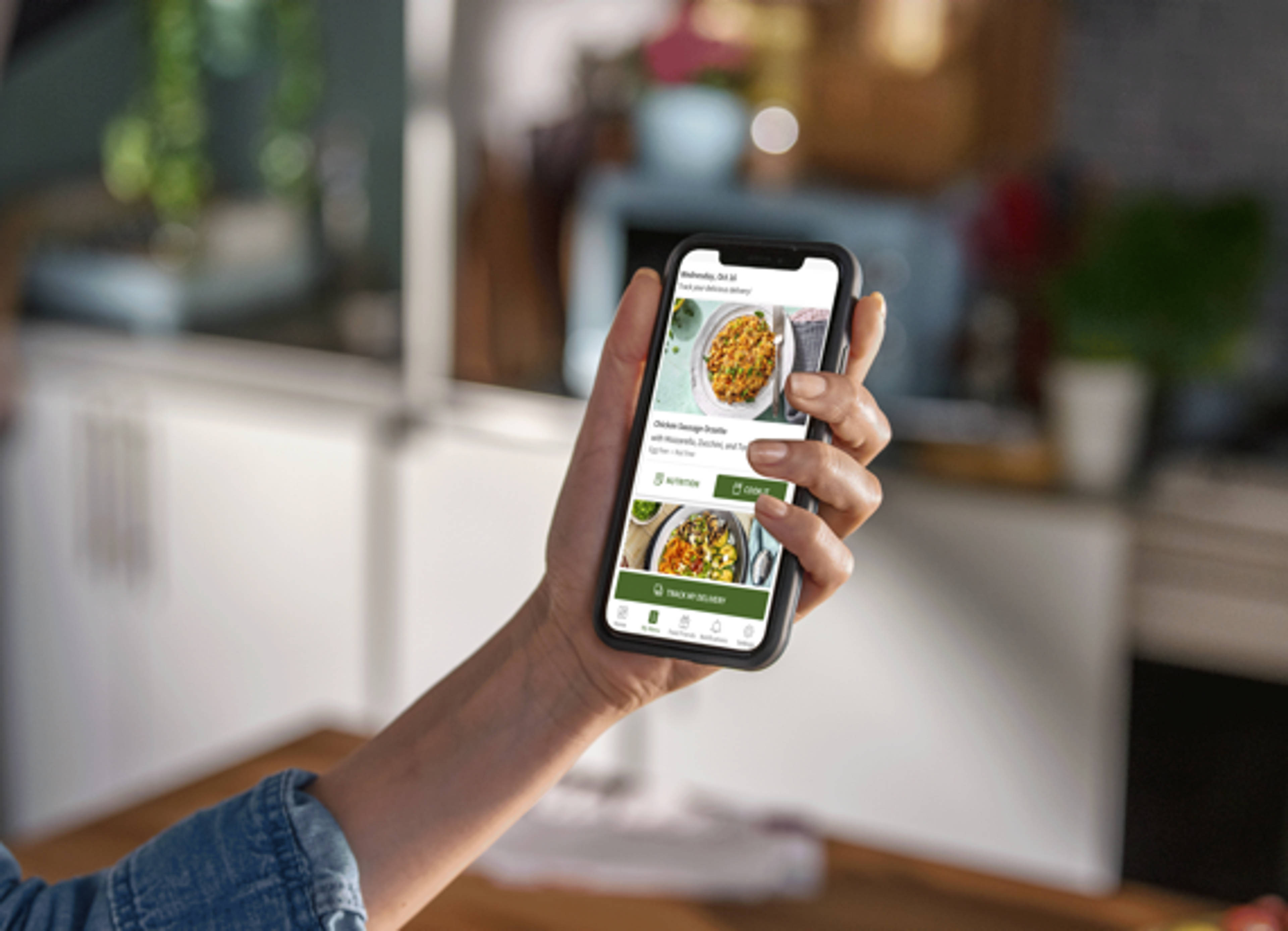 Track the delivery of your box in real time.
