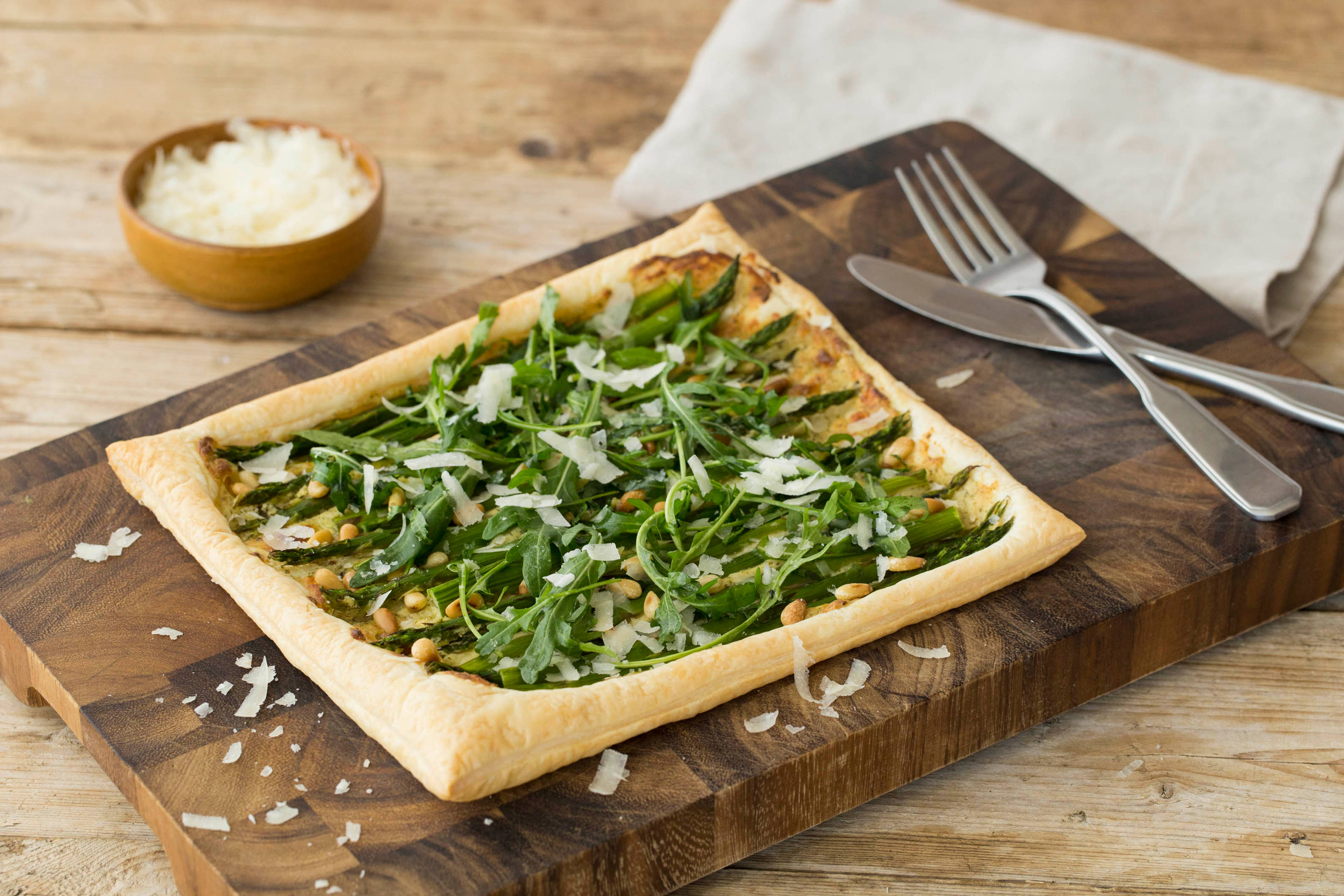 Pesto and Asparagus Tarts