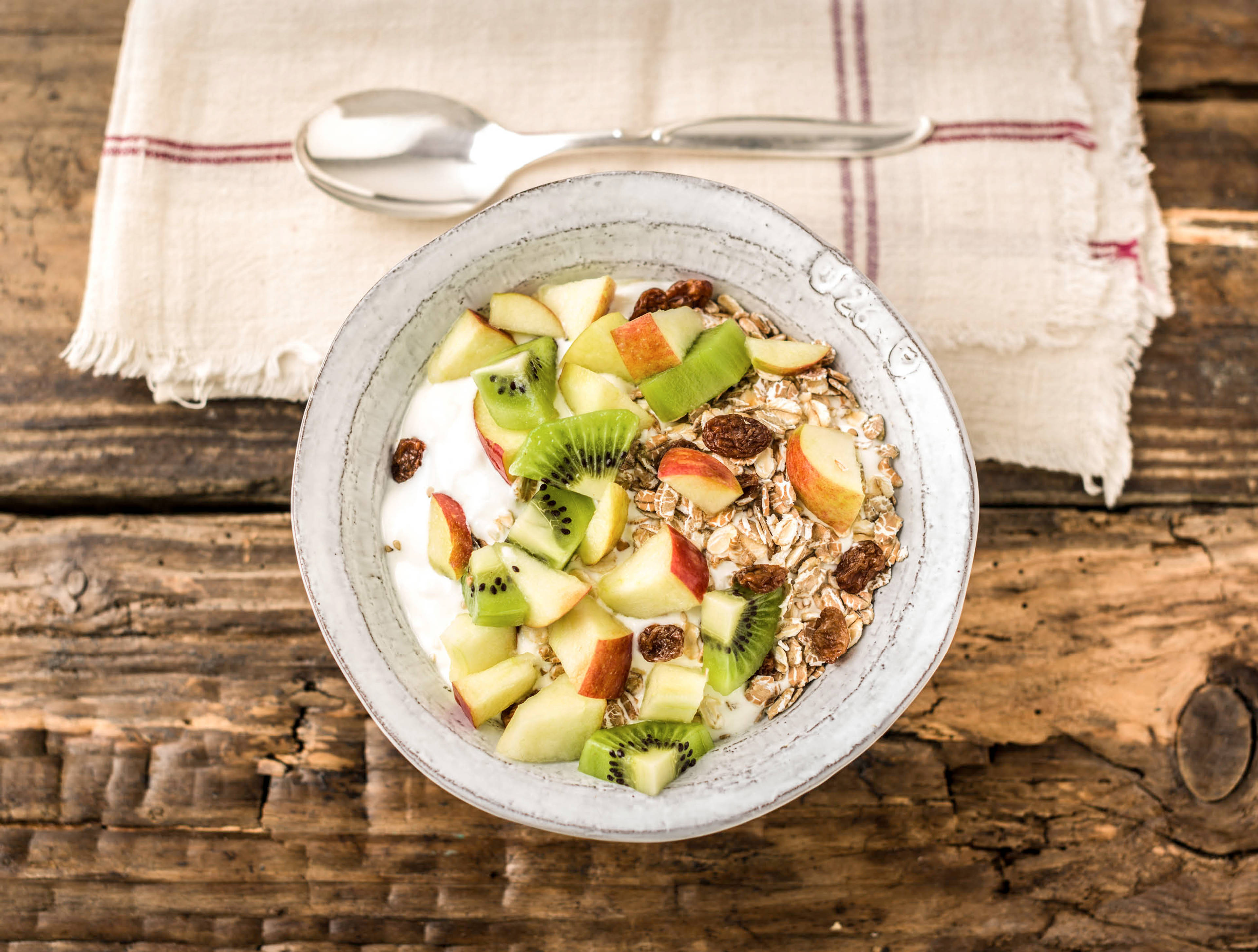 Turkse yoghurt met appel, kiwi en granola
