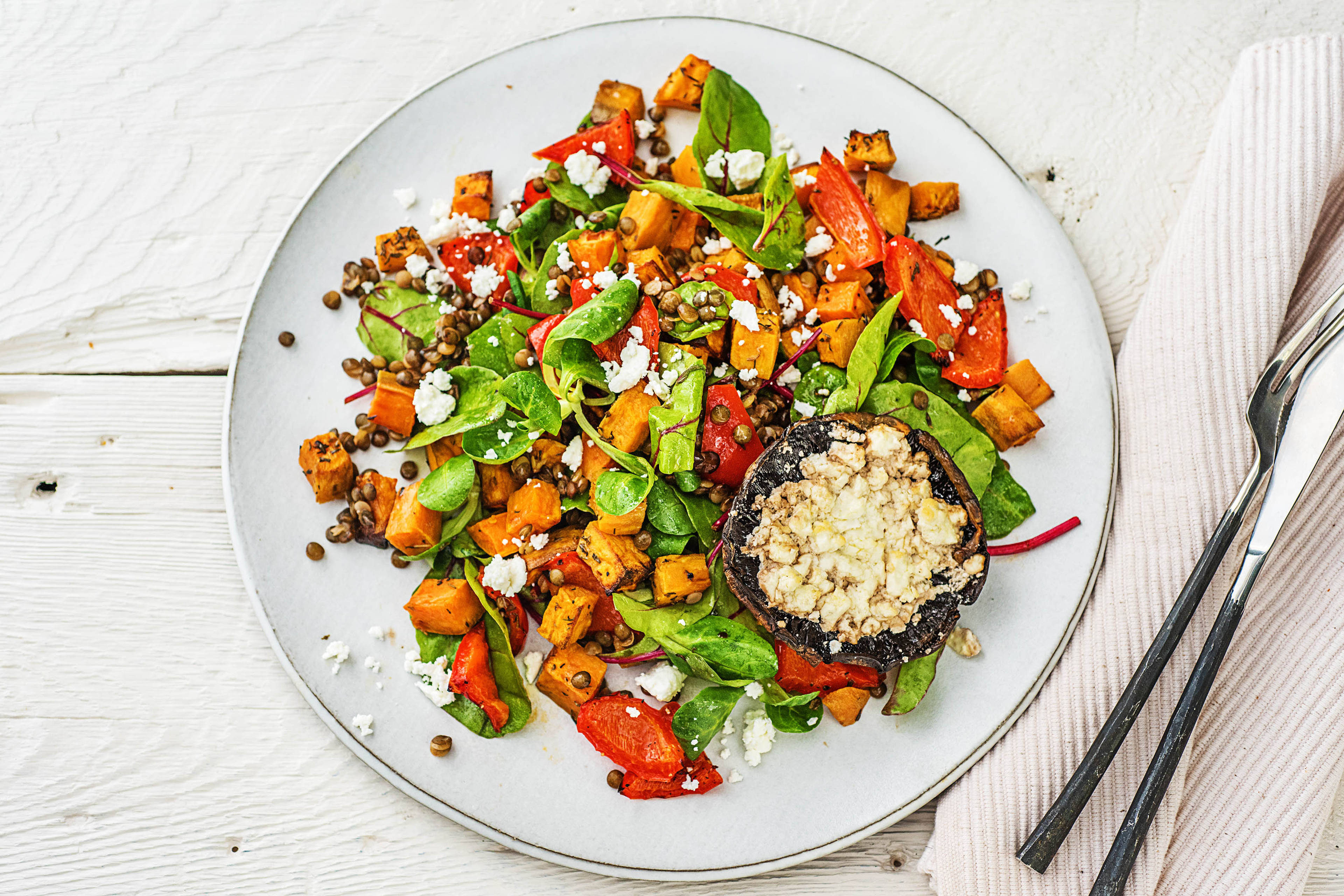 Gevulde portobello met feta en salade
