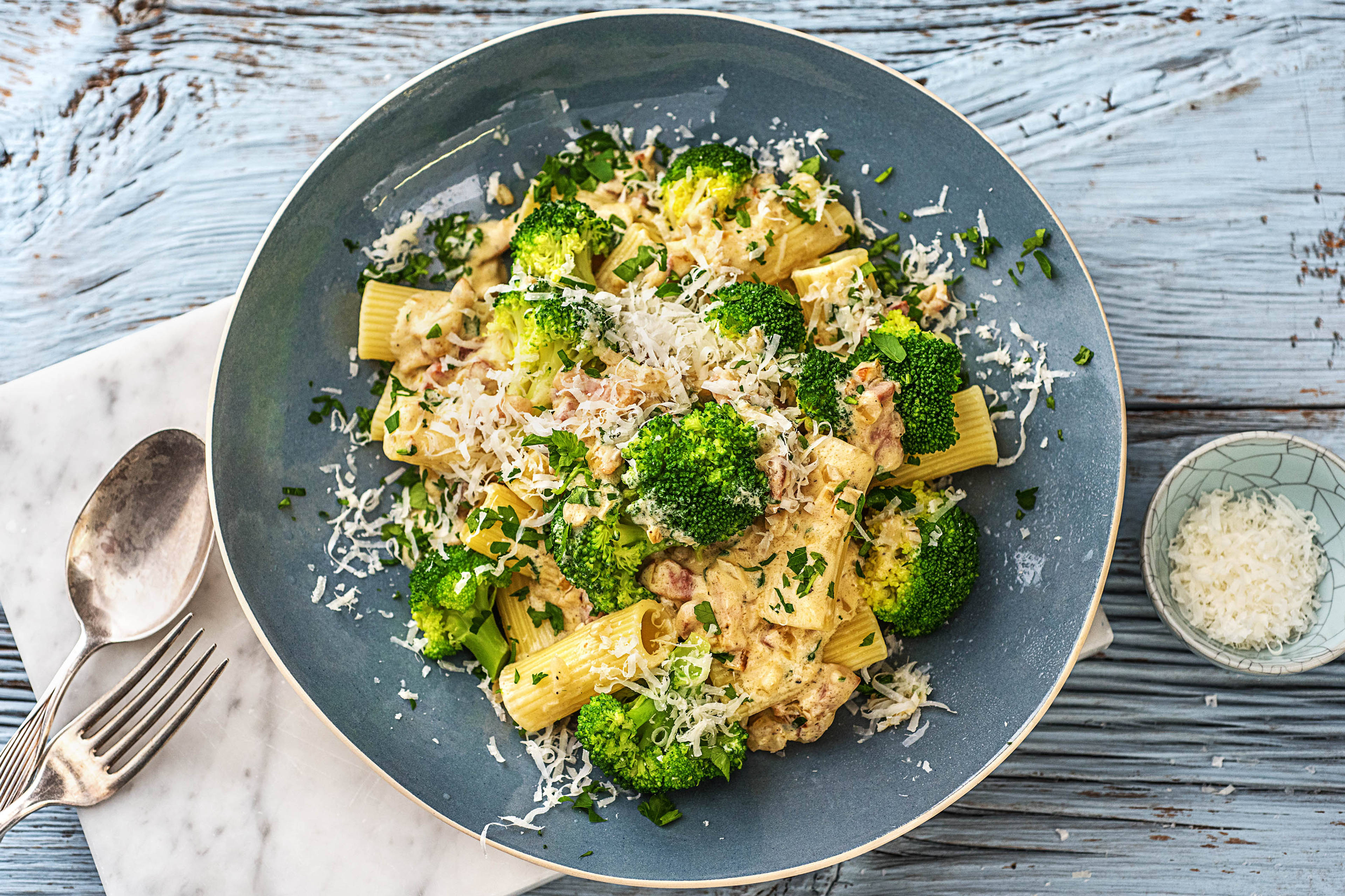 Rigatoni met broccoli en spekjes