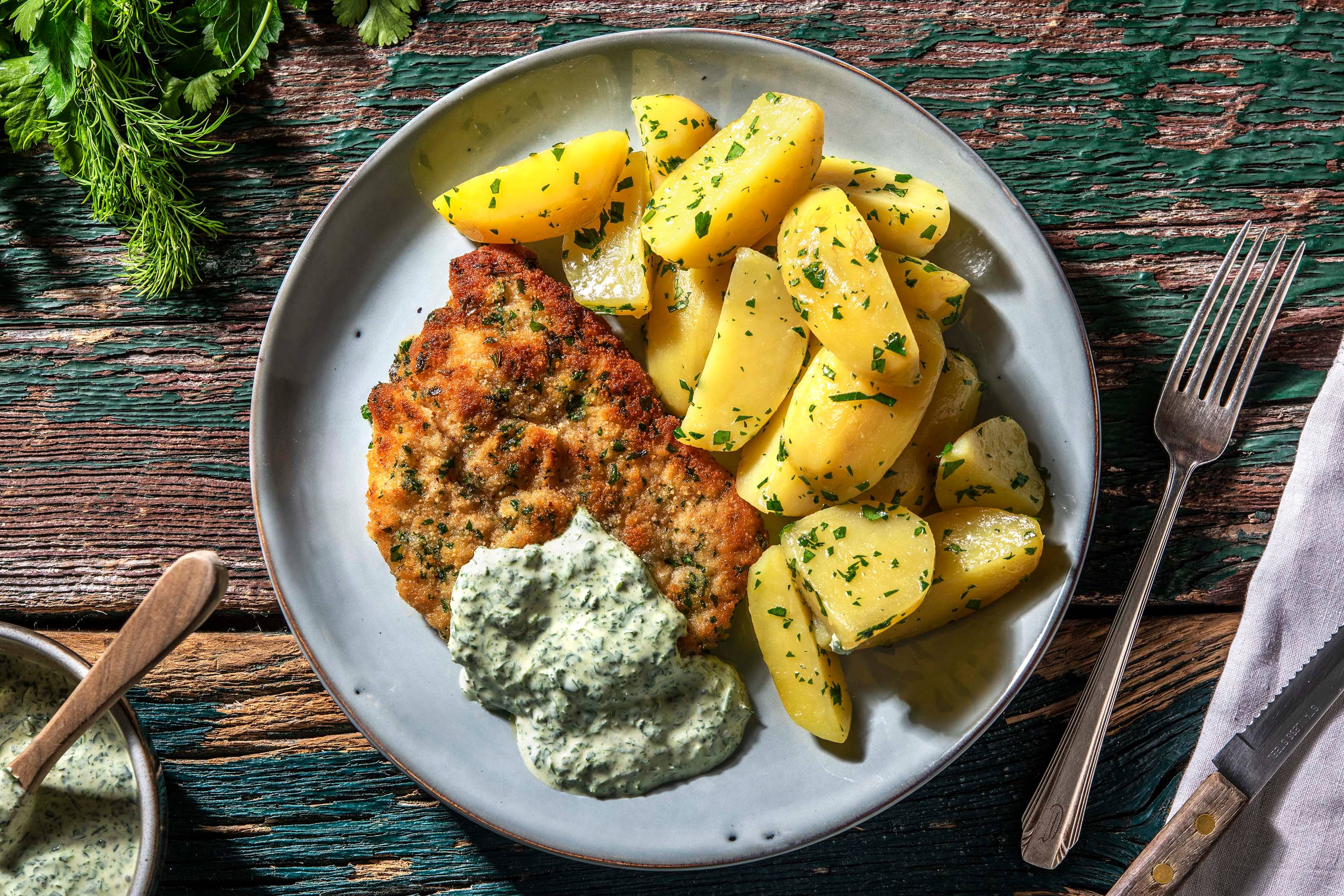 Kräuterschnitzel mit Grüner Soße
