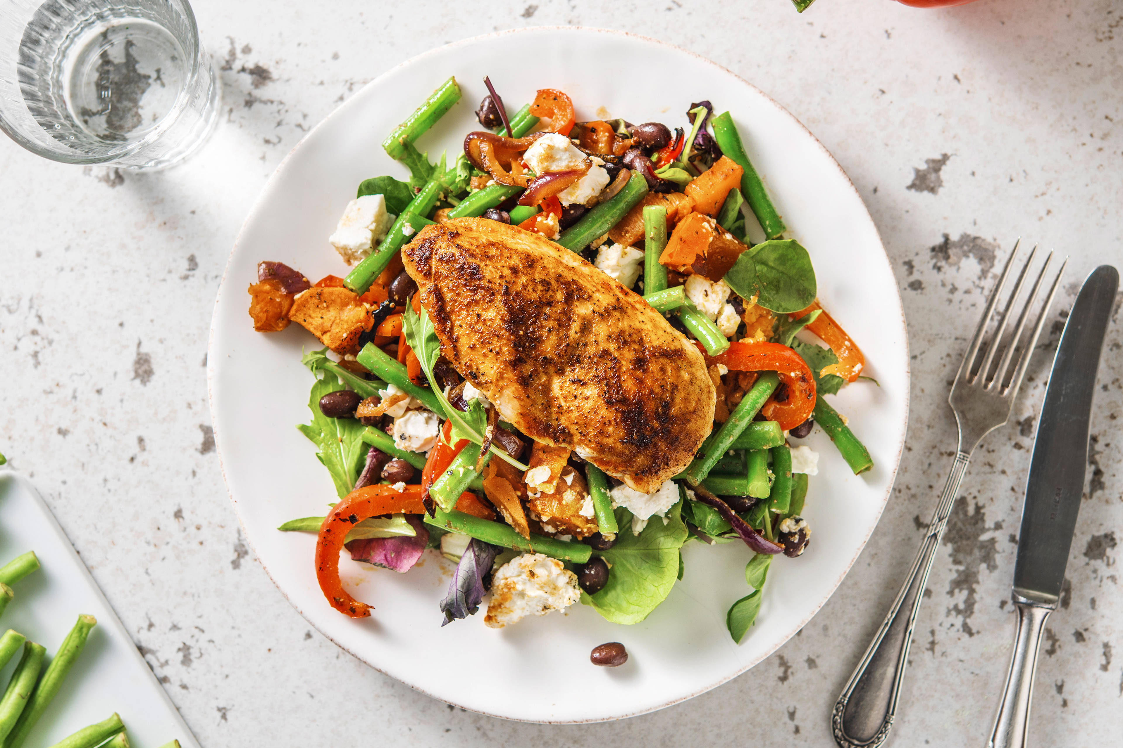 Kipfilet met Mexicaanse groentesalade