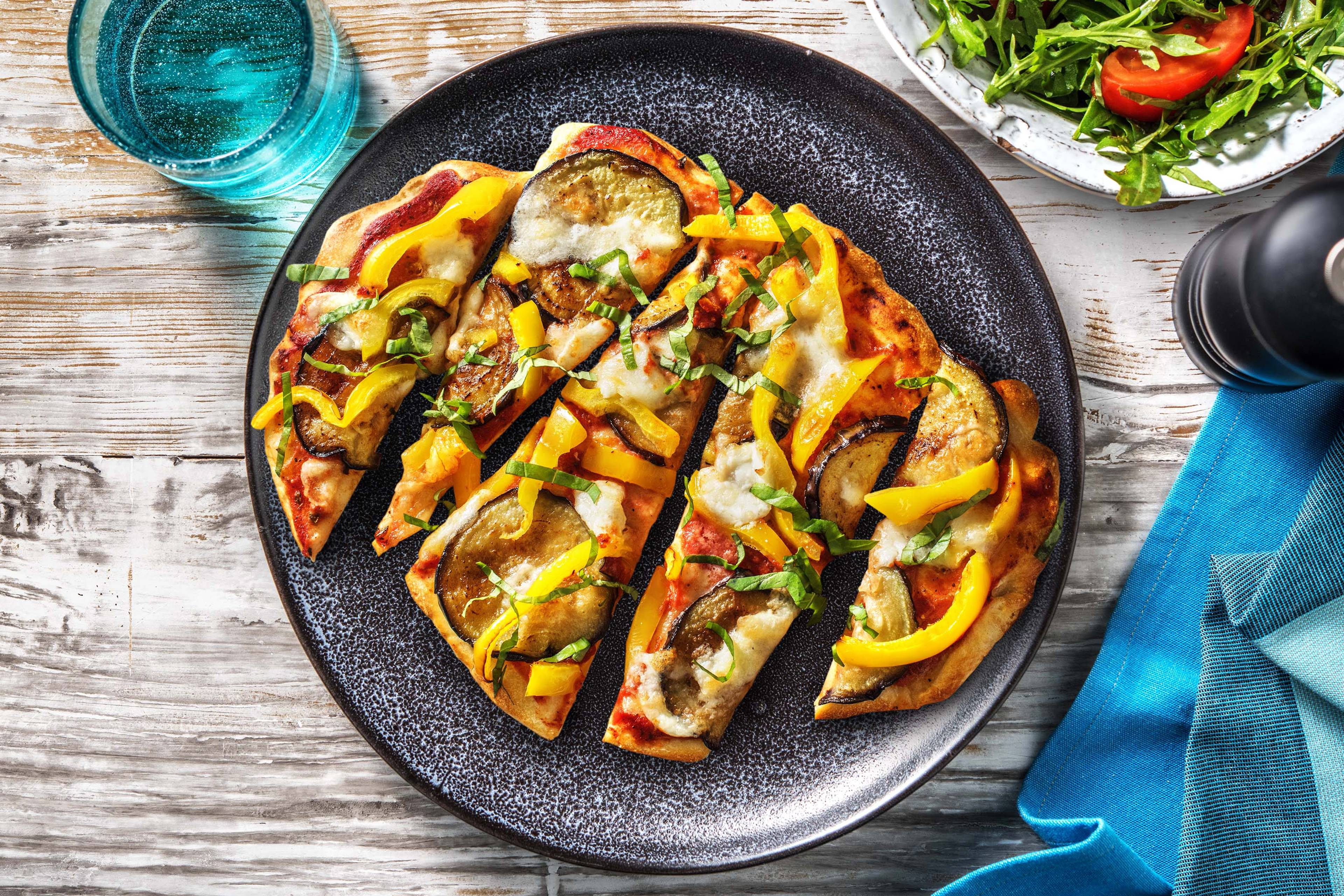 Pizza sur naan à la mozzarella de bufflonne