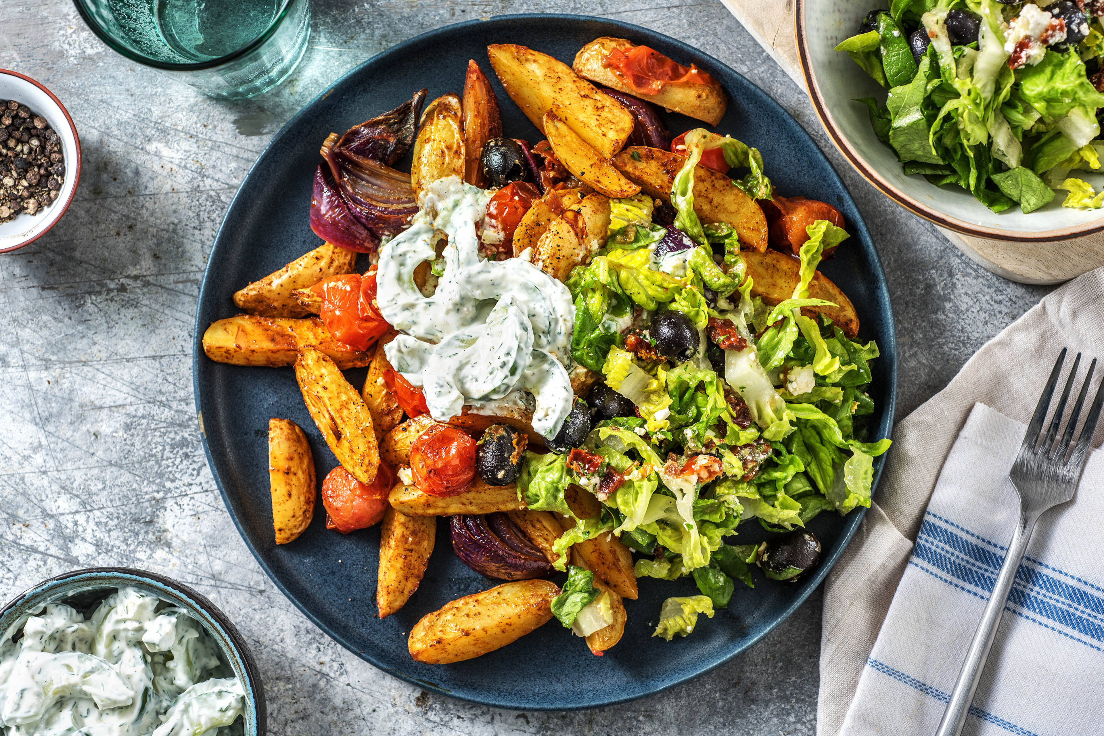 Griechische Kartoffelsalat-Bowl