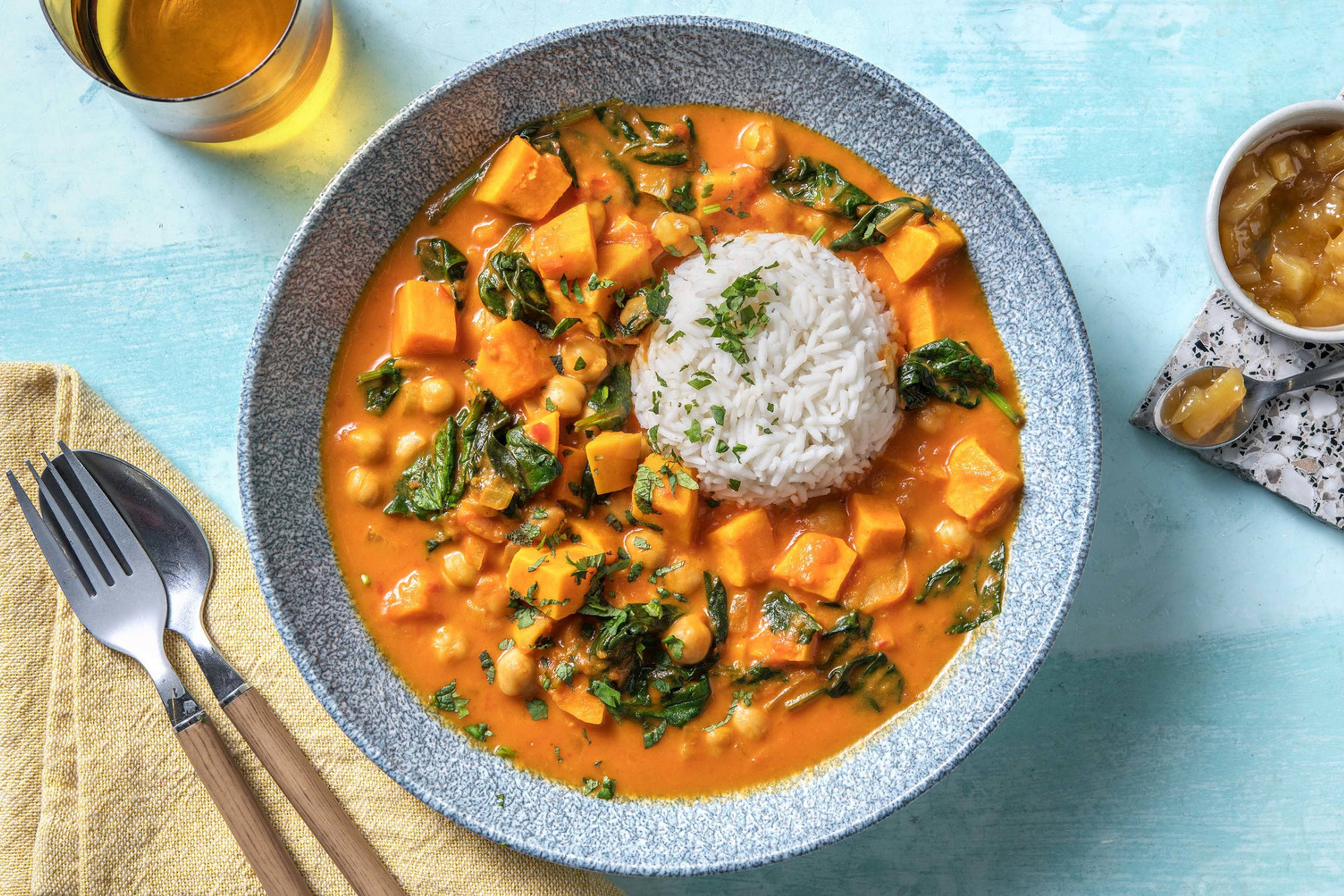 Curry de potimarron aux pois chiches et épinards