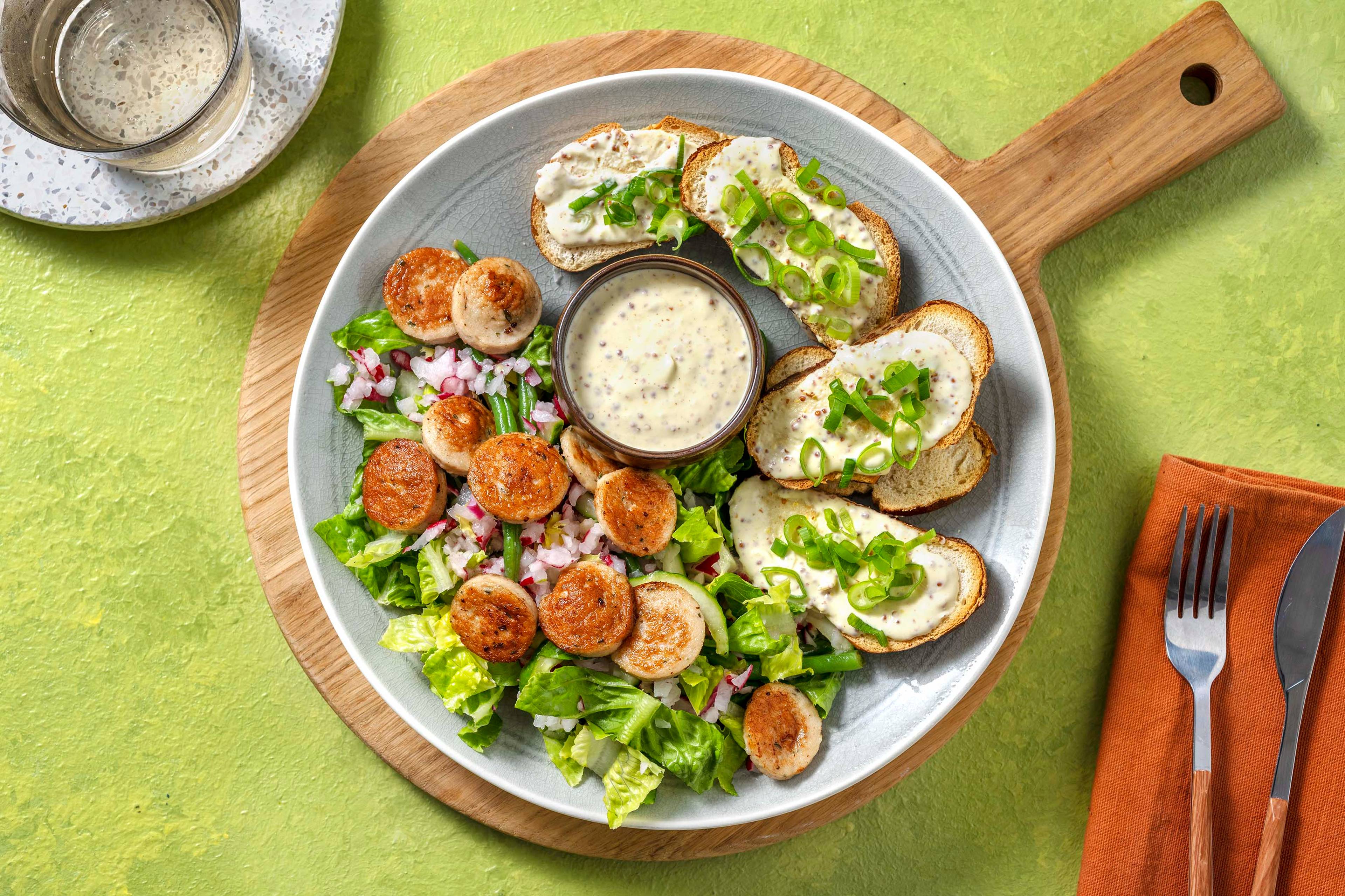 Bayerischer Salat mit Weißwurstgröstl