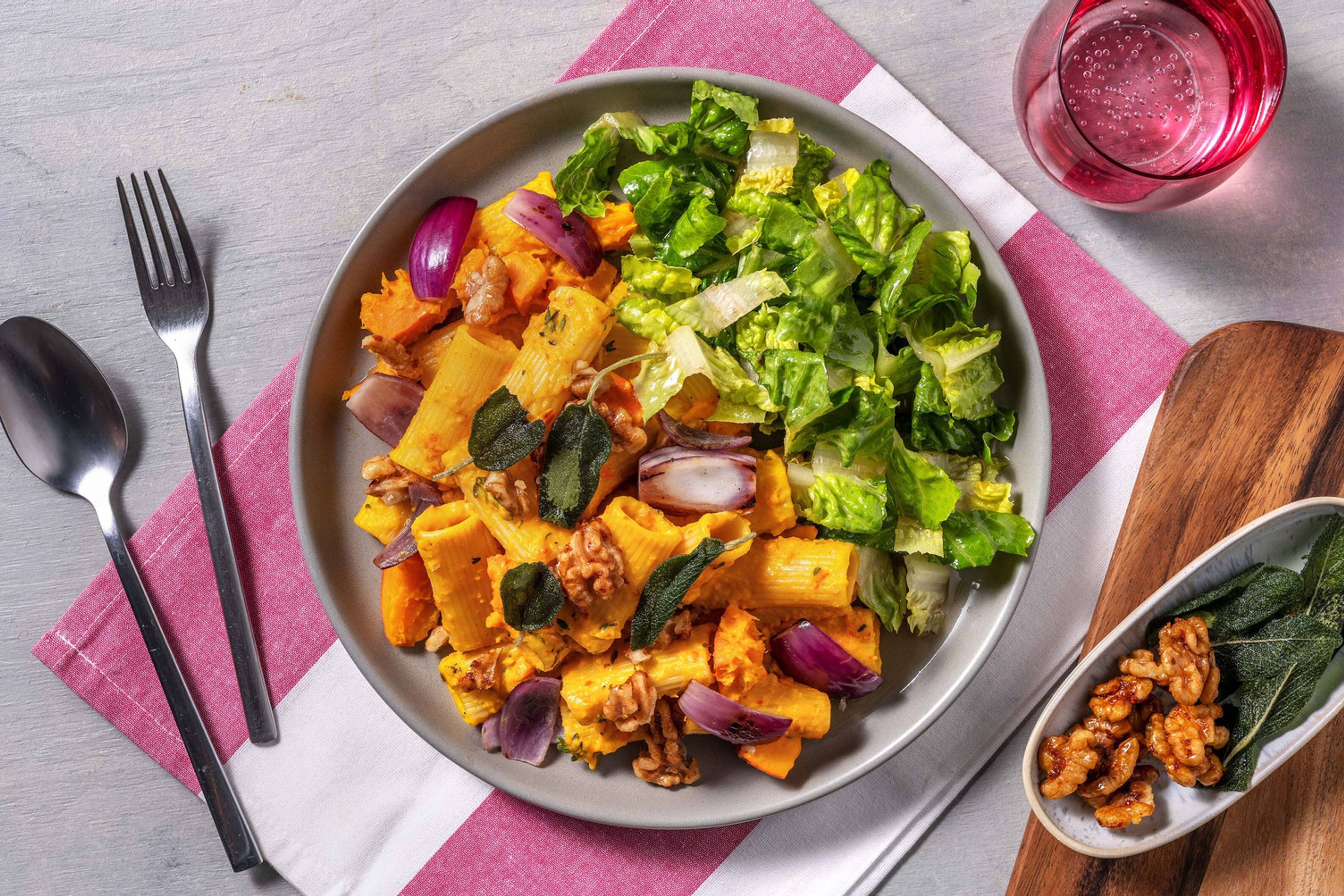Paccheri! Pasta mit cremiger Kürbissoße