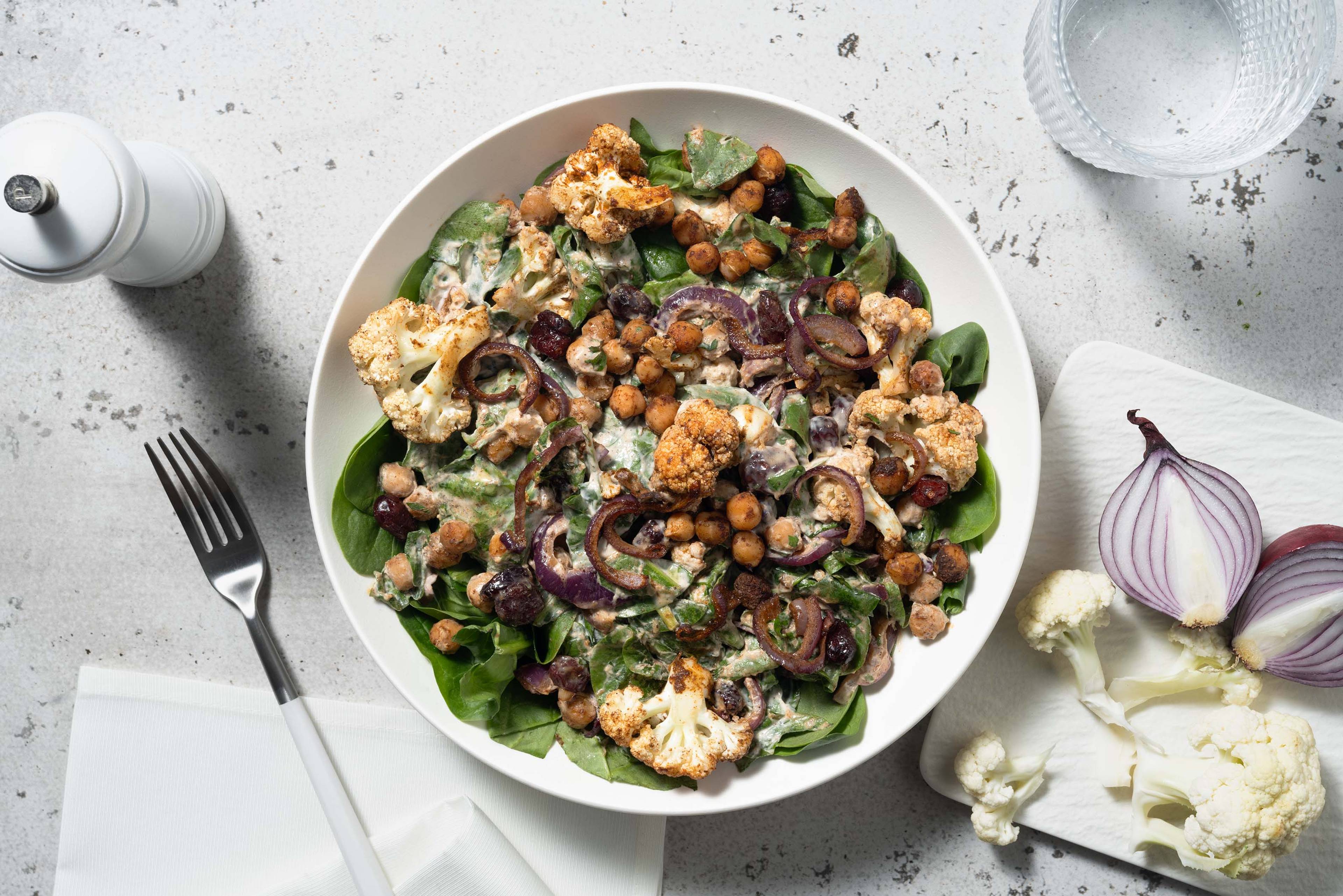 Levantinischer Blumenkohlsalat mit Sultaninen