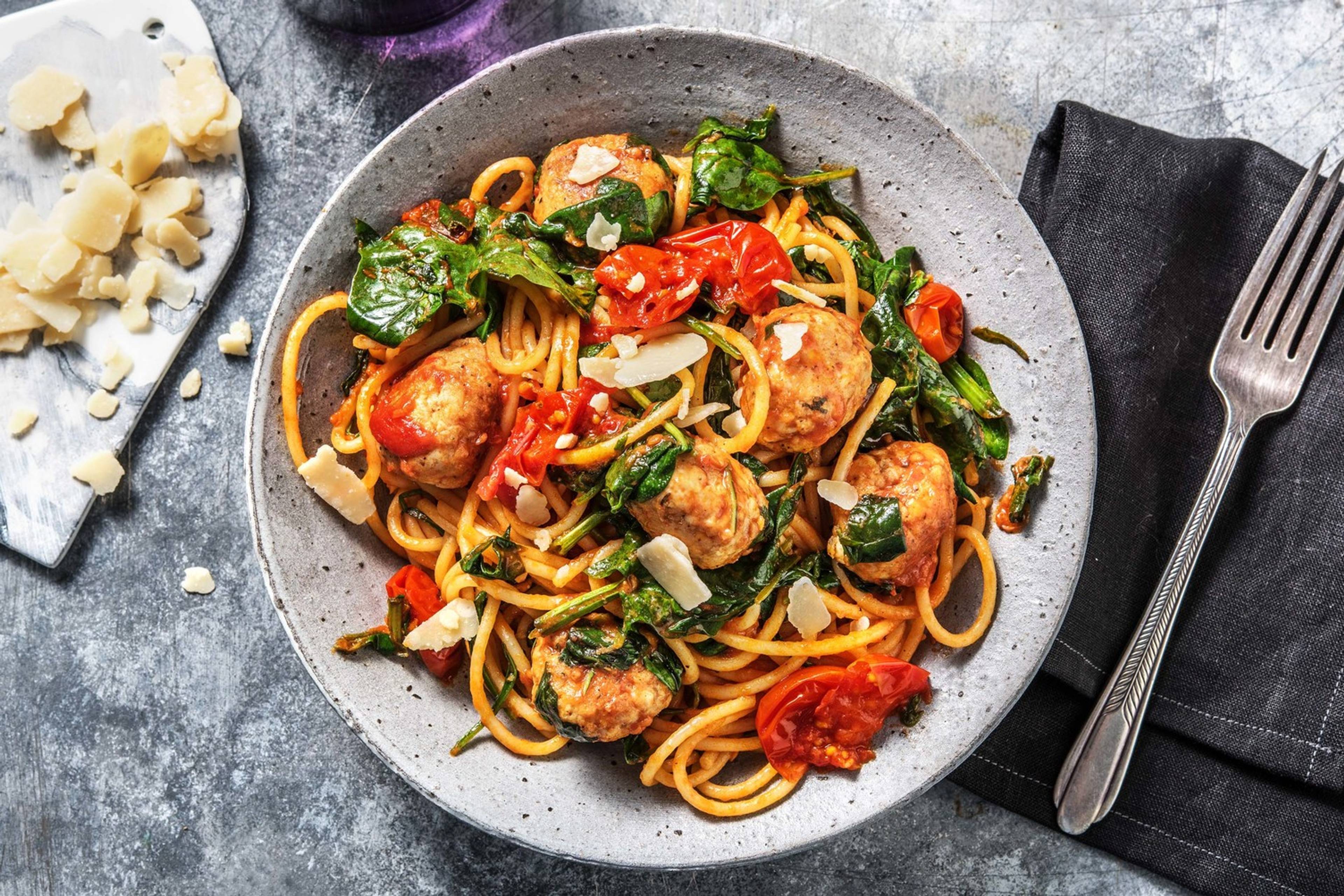 Spaghetti aux boulettes de poulet 