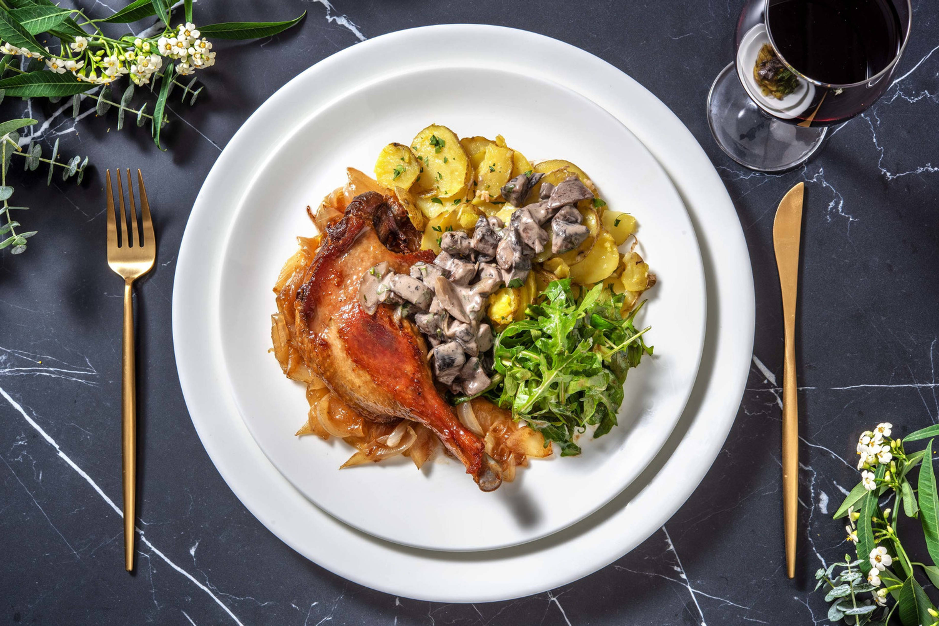 Confit de canard & pommes sarladaises