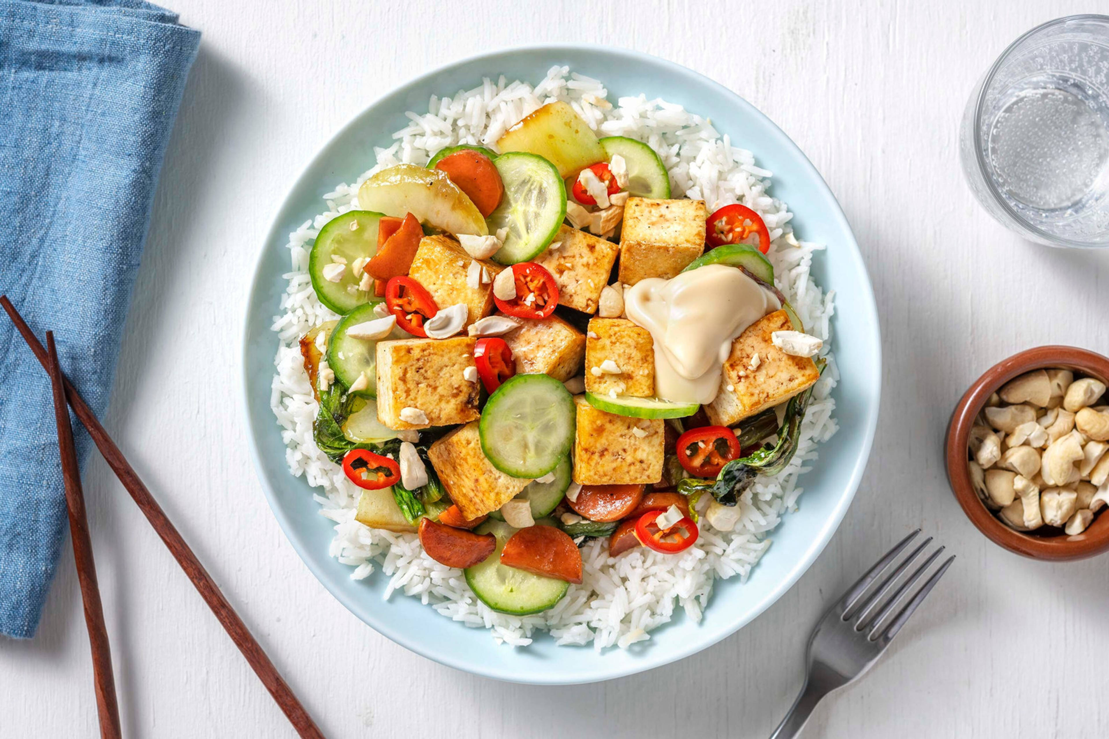 Tofu poké bowl 