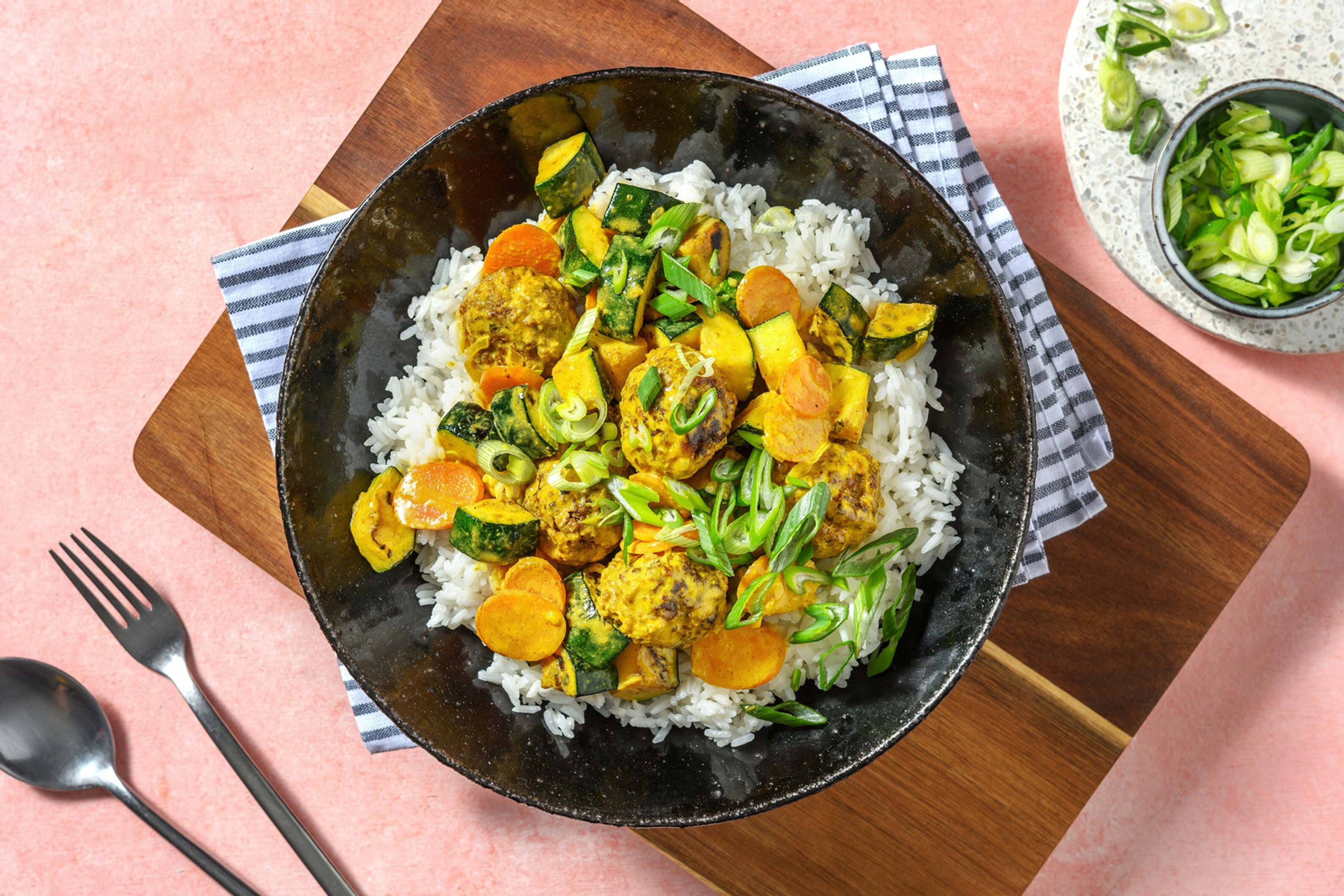 Curry doux aux boulettes de poulet