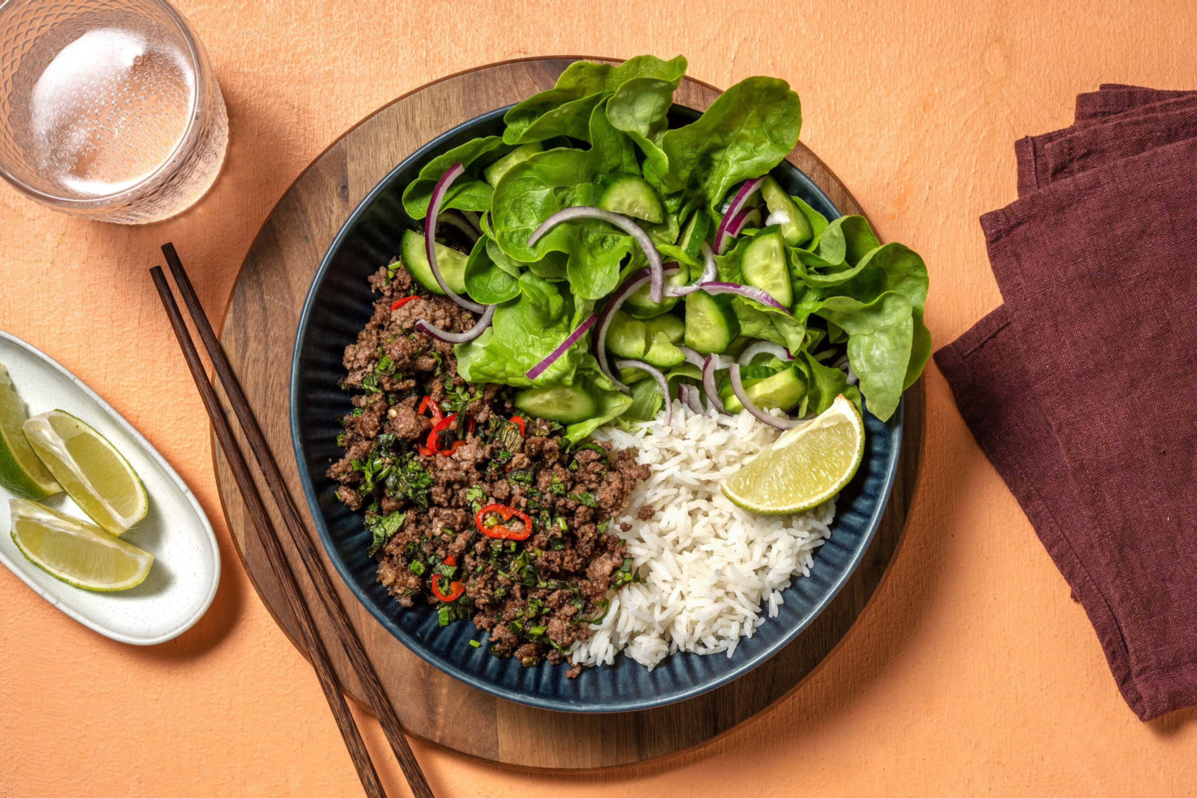 Viande de porc hachée à la vietnamienne avec du riz