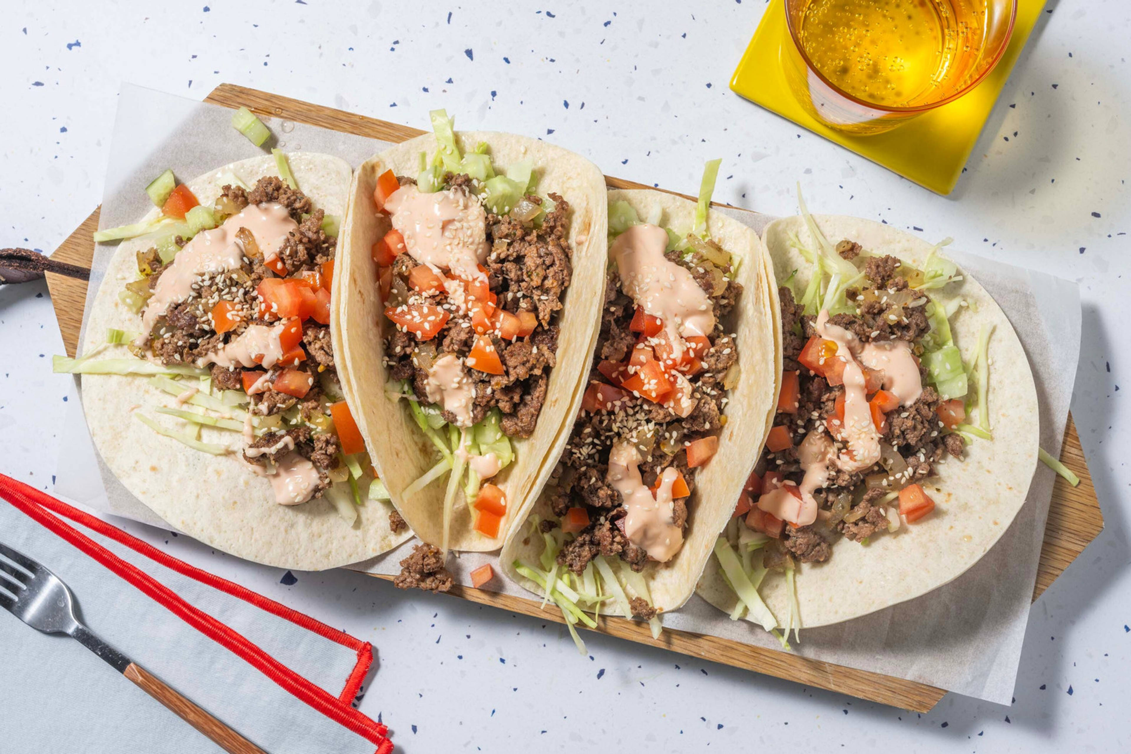 Burger-inspirert tacos 