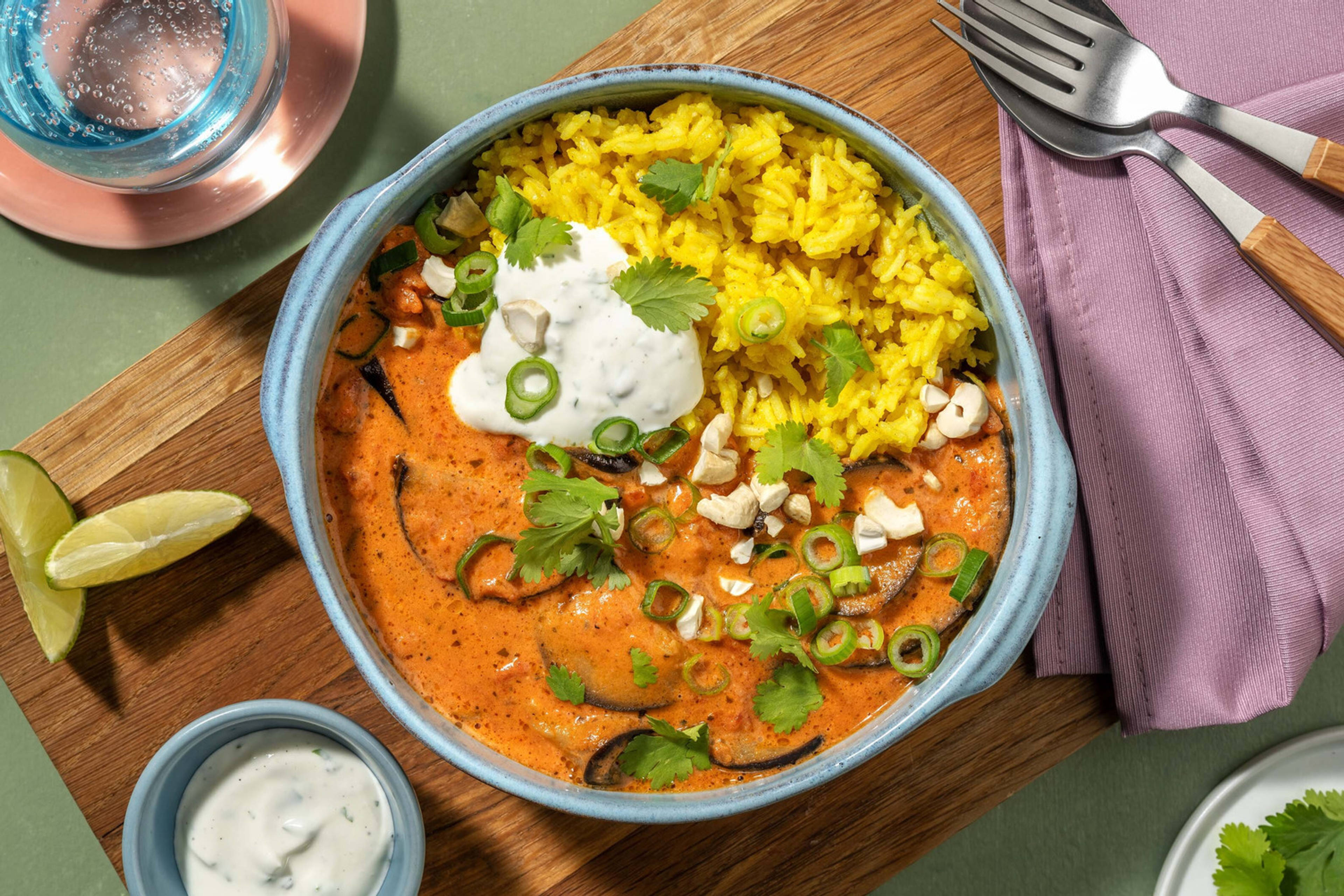 Aubergine-curry met gele rijst