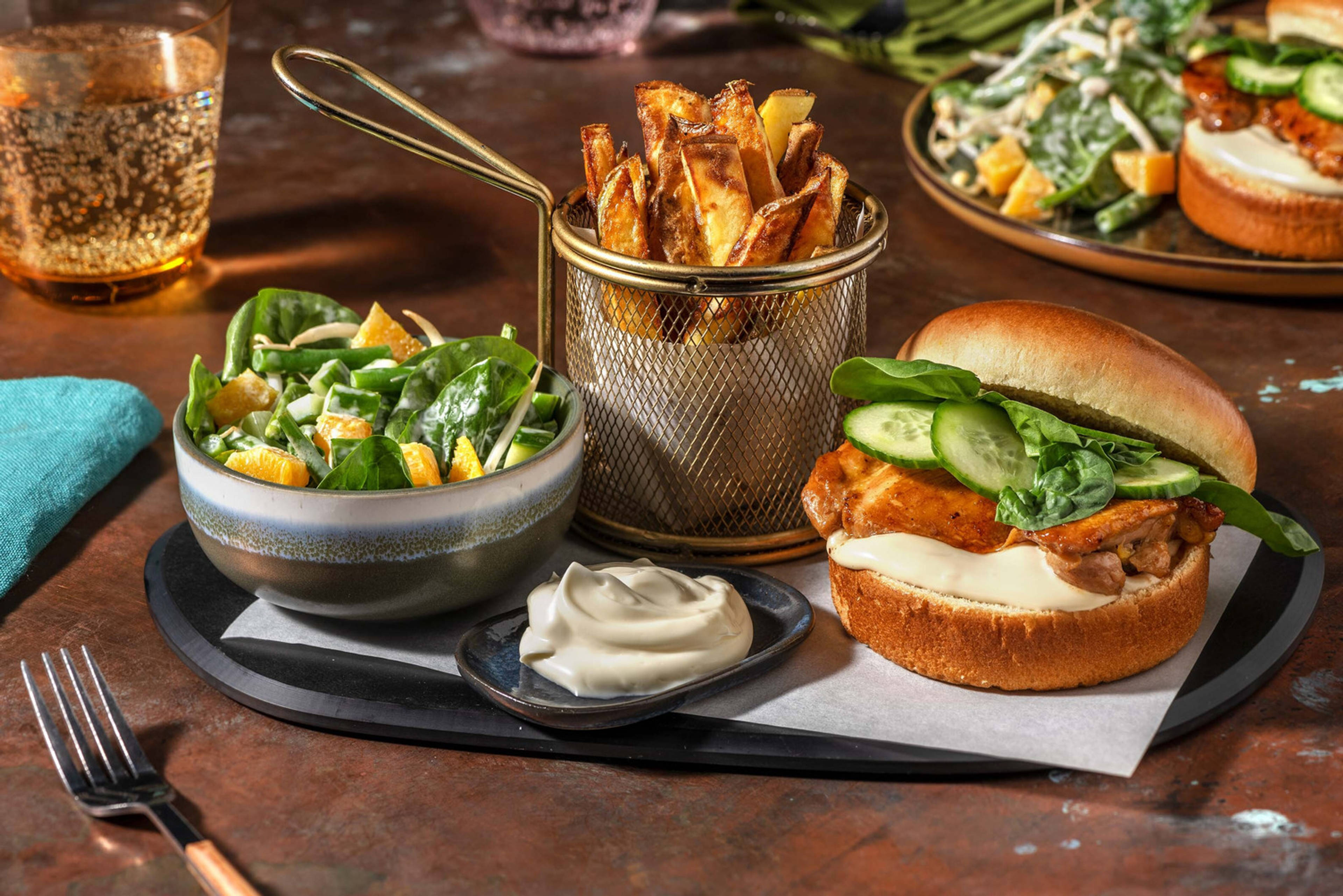Burger de poulet à l'asiatique