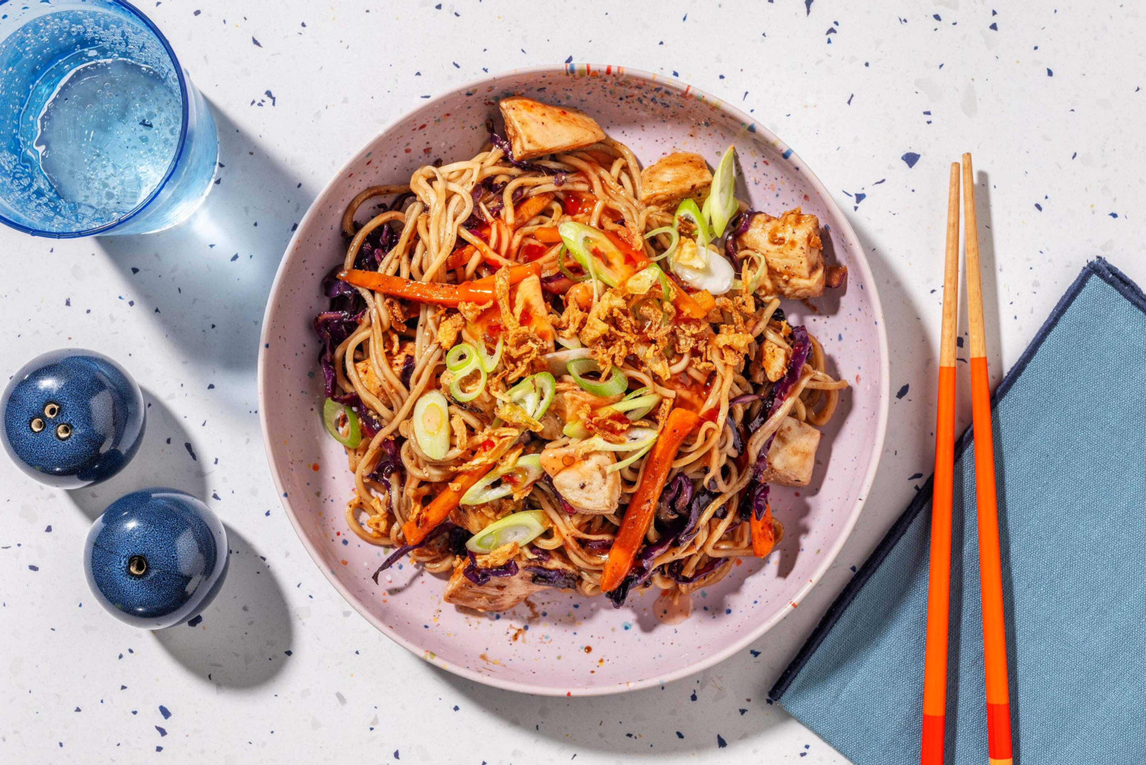Chow Mein aux poitrines de poulet super rapide