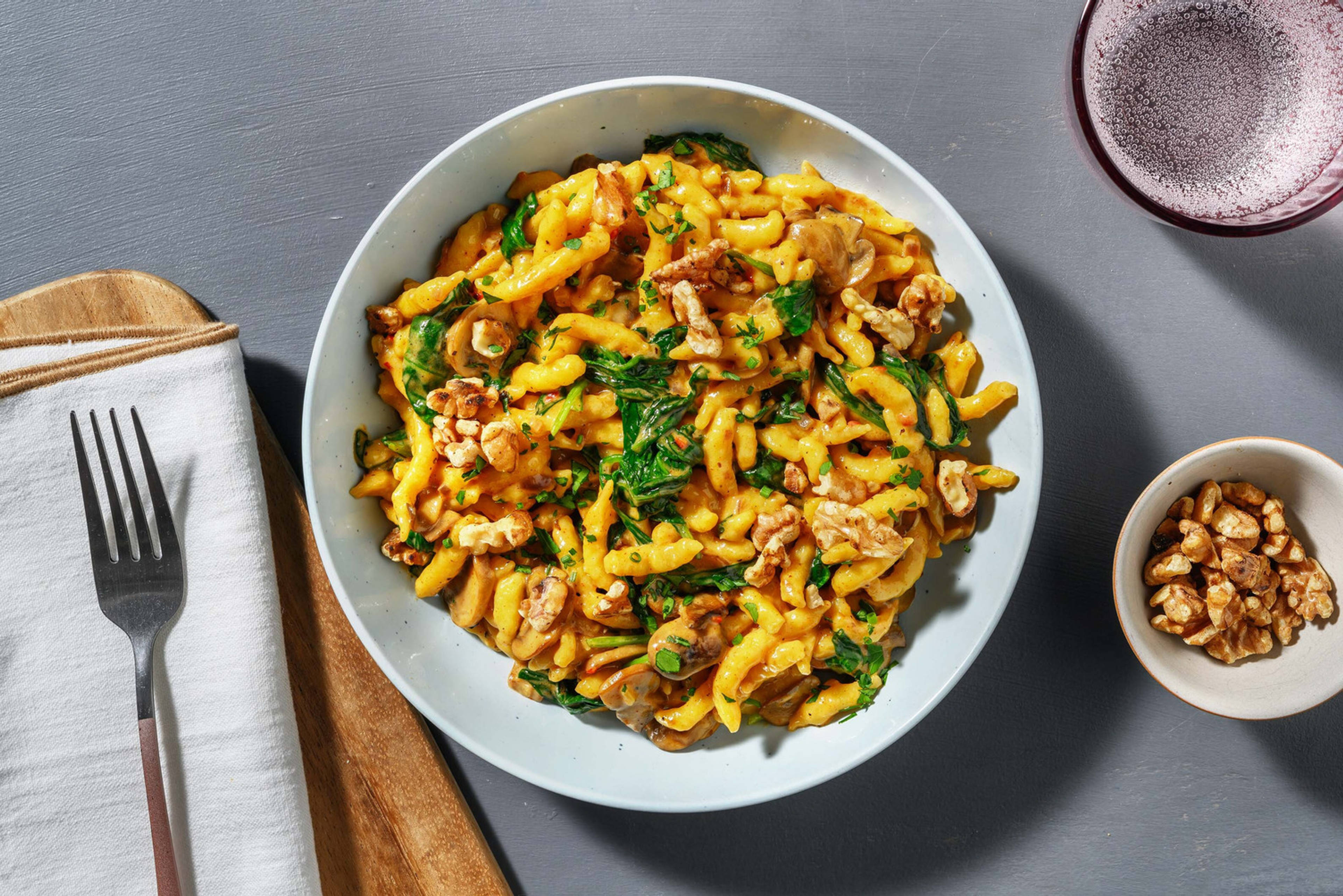 Babyspinat-Spätzle-Pfanne mit Portobello