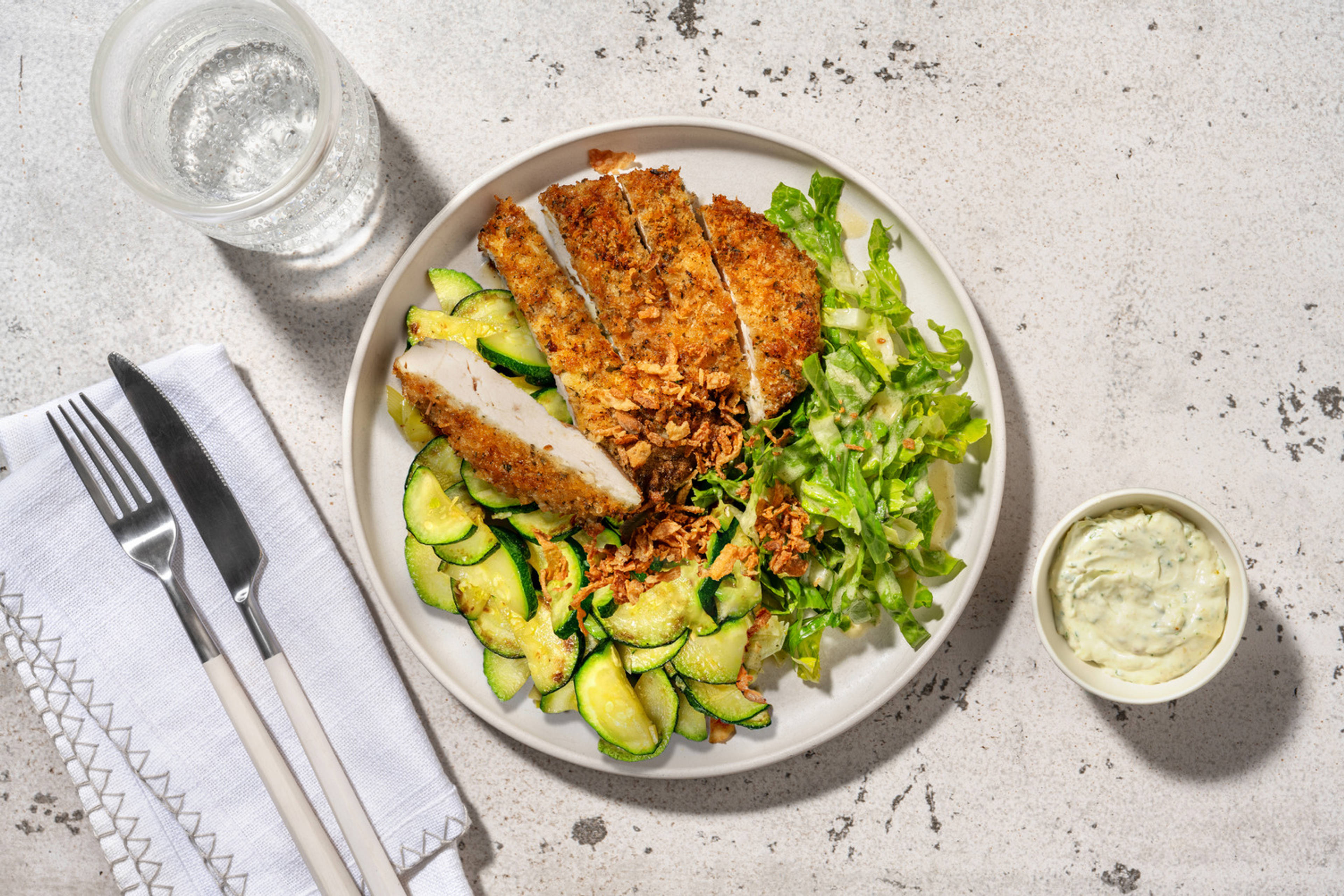 Poulet pané à la provençale & courgette