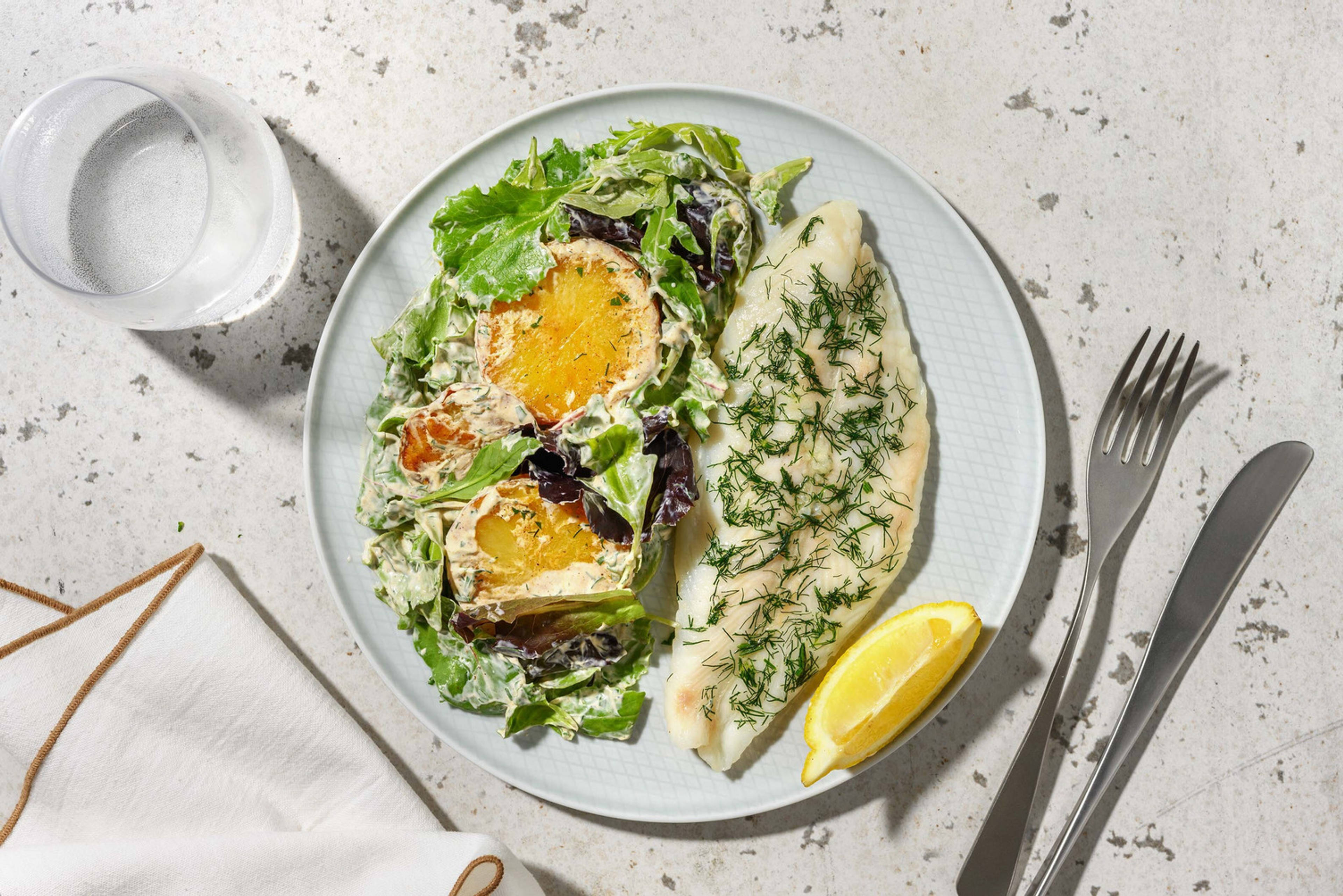 Fischfilet mit Dillmarinade und Zitrone