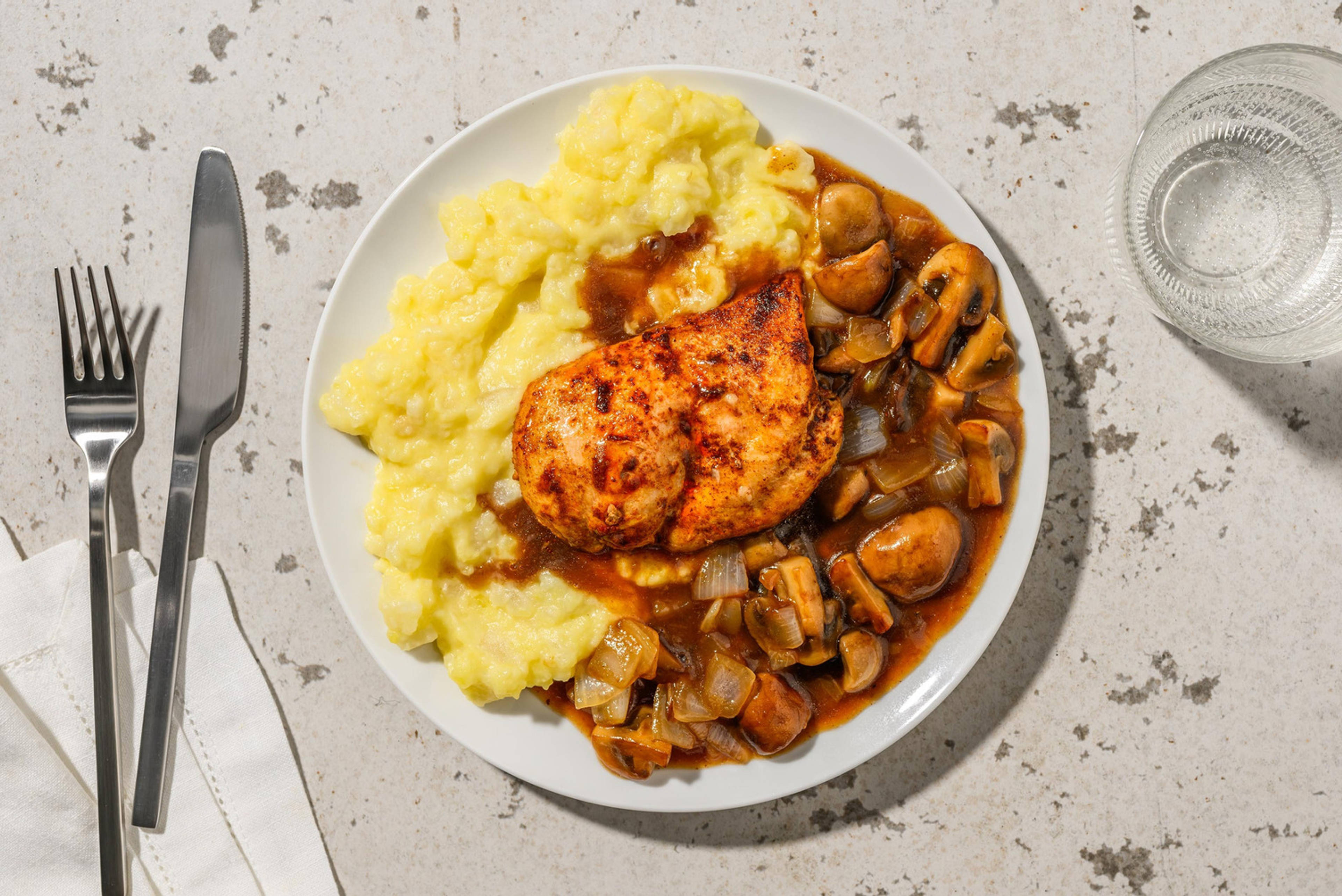 Peperoni-Pouletbrust mit Kohlrabi-Kartoffel-Püree