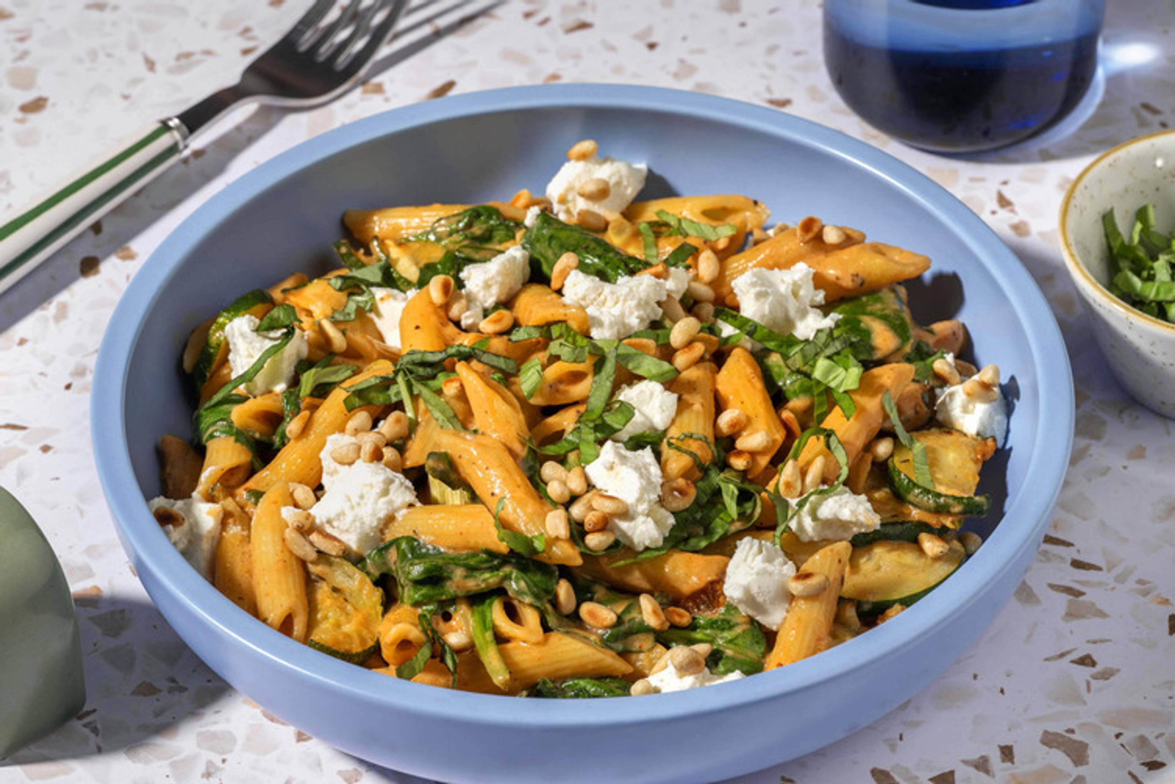 Geitost-toppet pasta