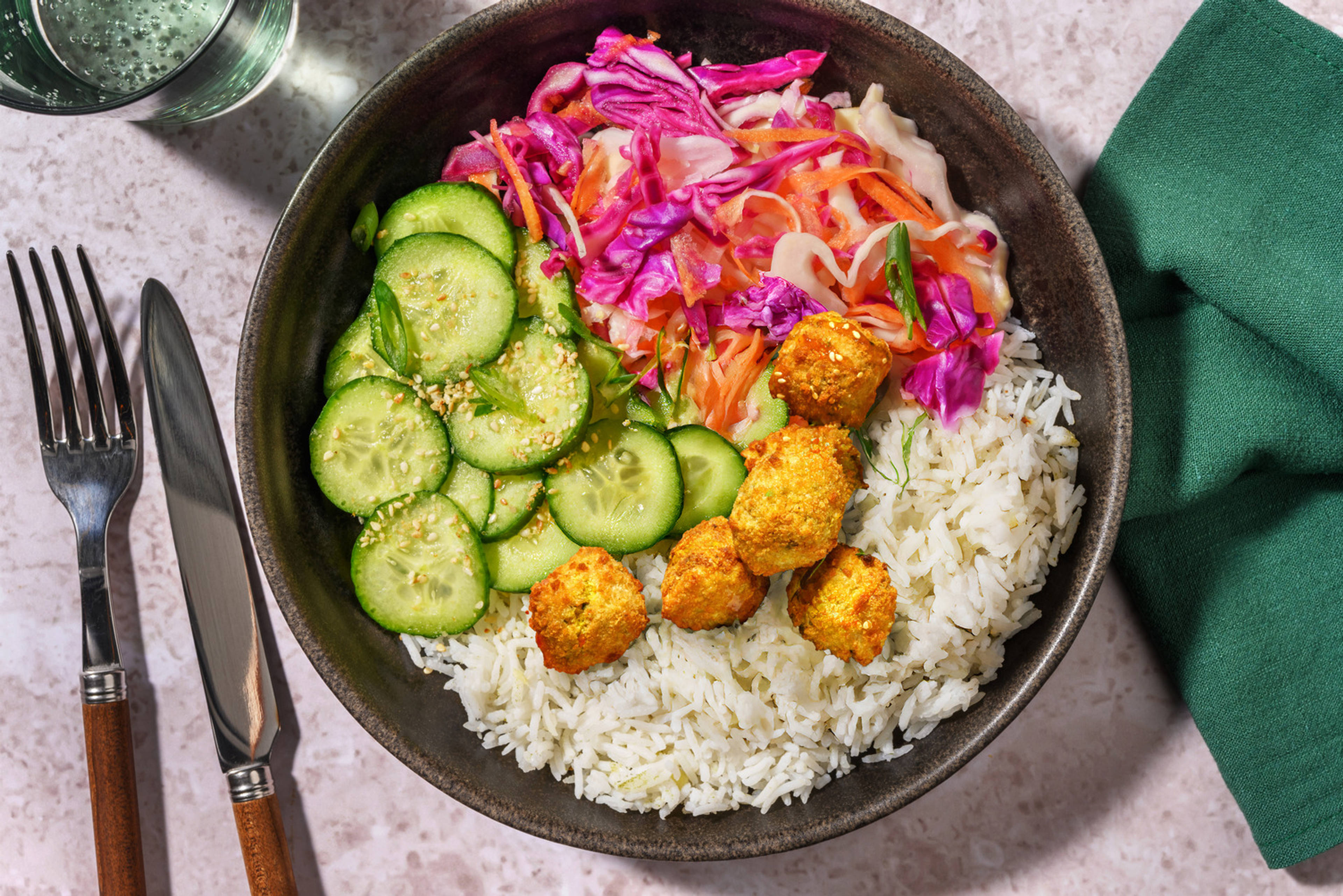 Buddha bowl de boulettes veggie, citron & riz