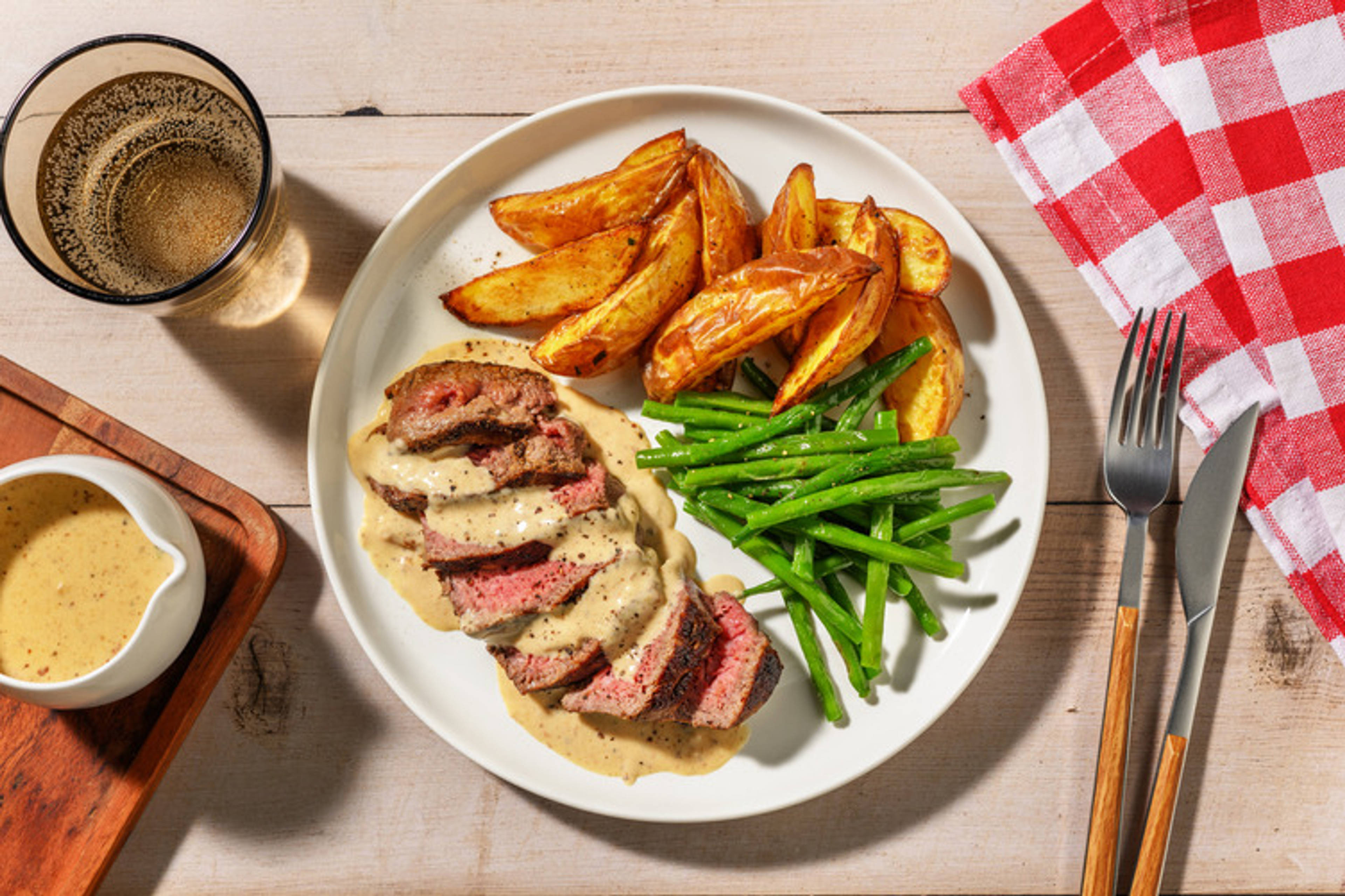 Pavé de bœuf sauce poivre façon bistrot