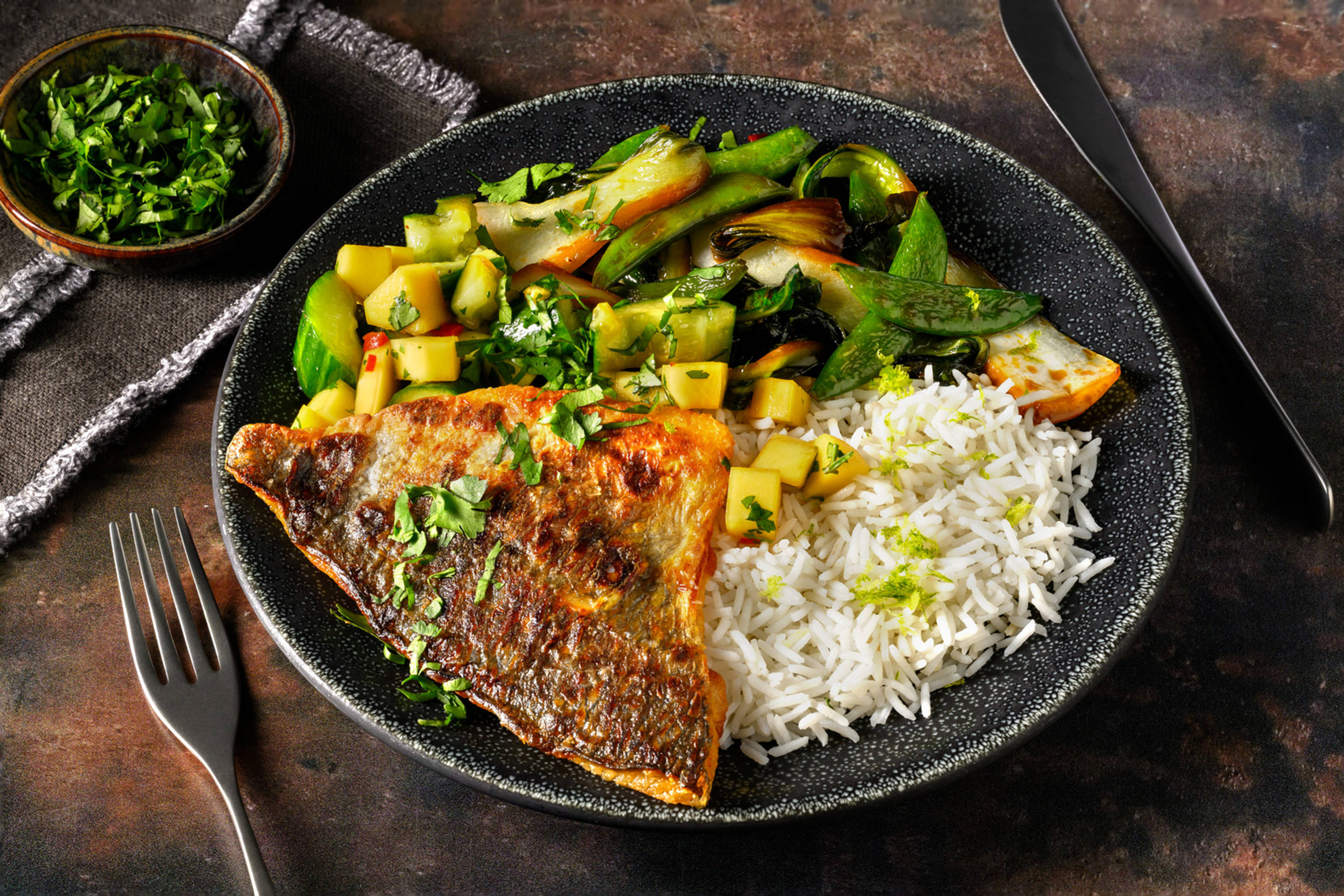 Crispy Sea Bream and Chilli-Mango Salsa 