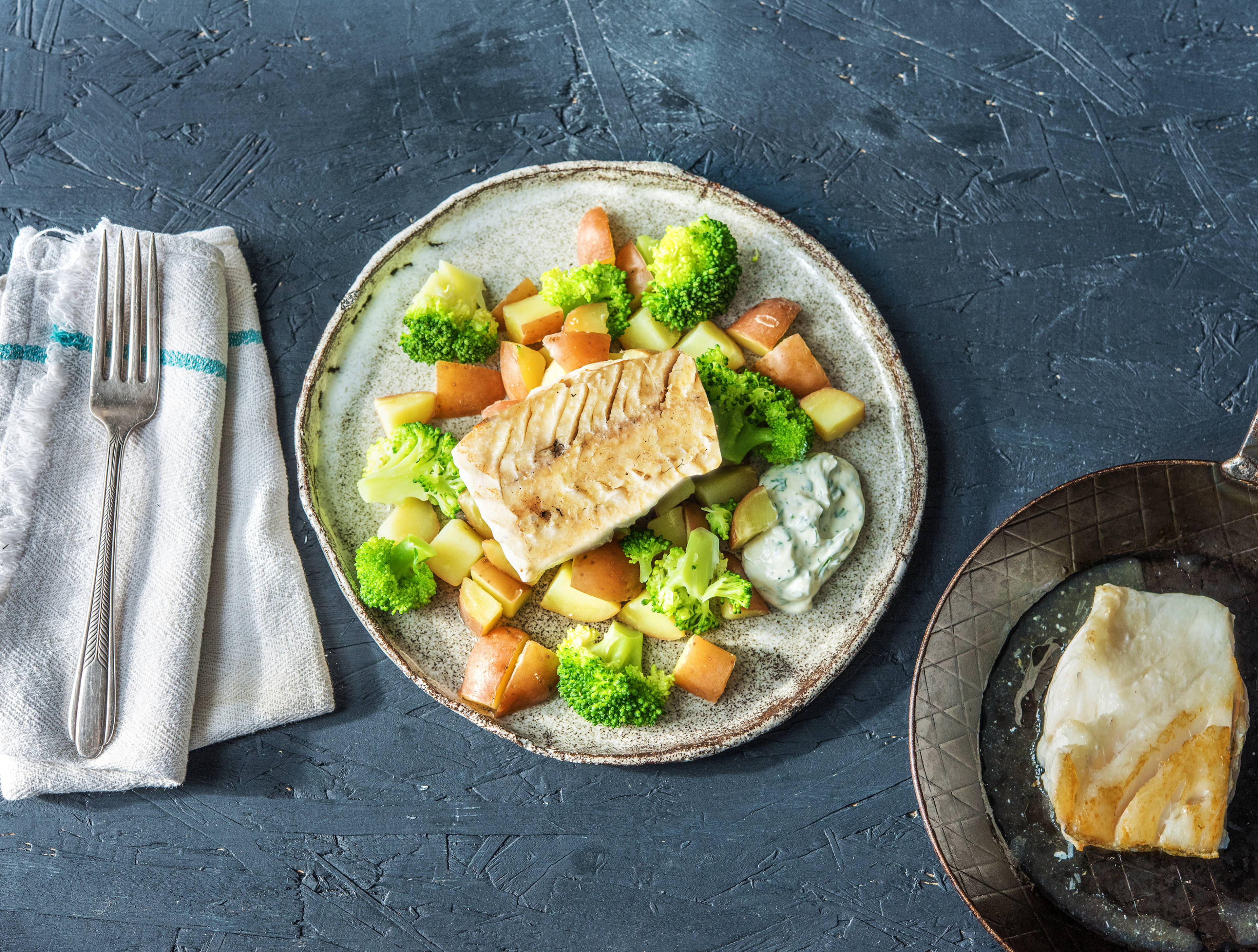 Aardappelen met broccoli en schelvisfilet