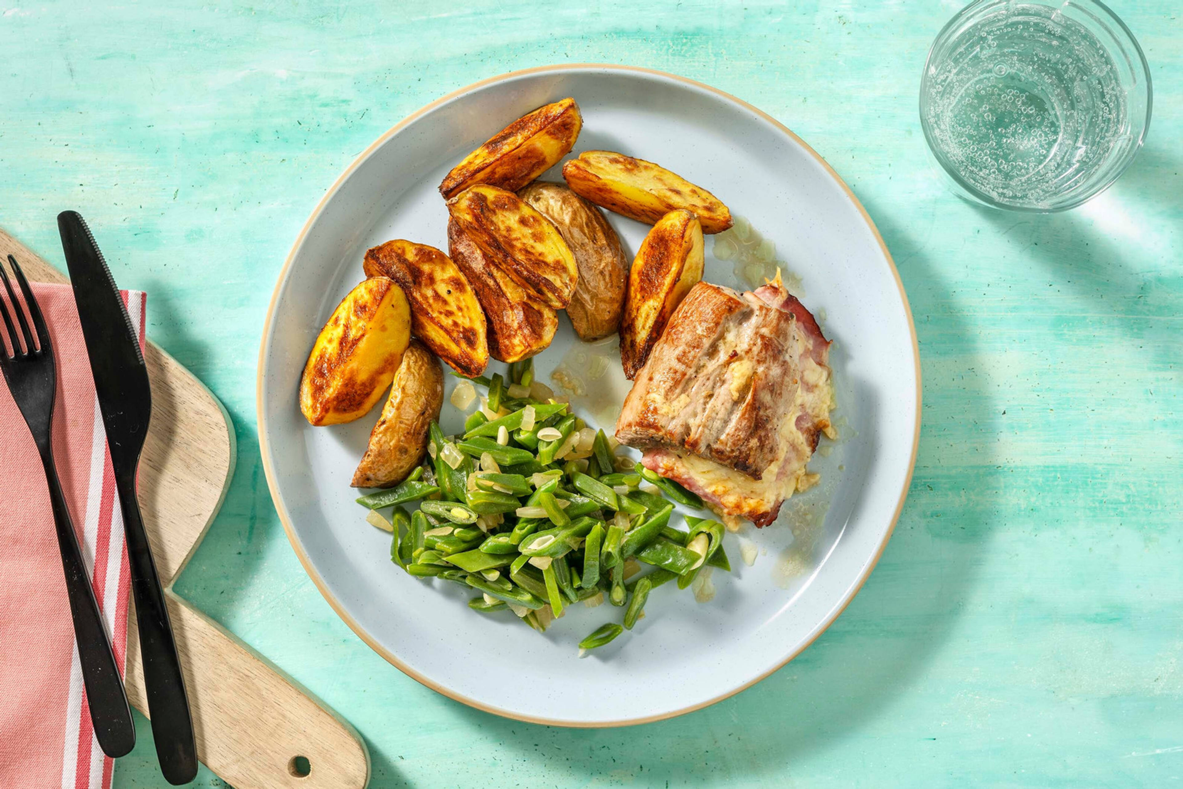 Filet mignon de porc farci au jambon et au fromage vieux