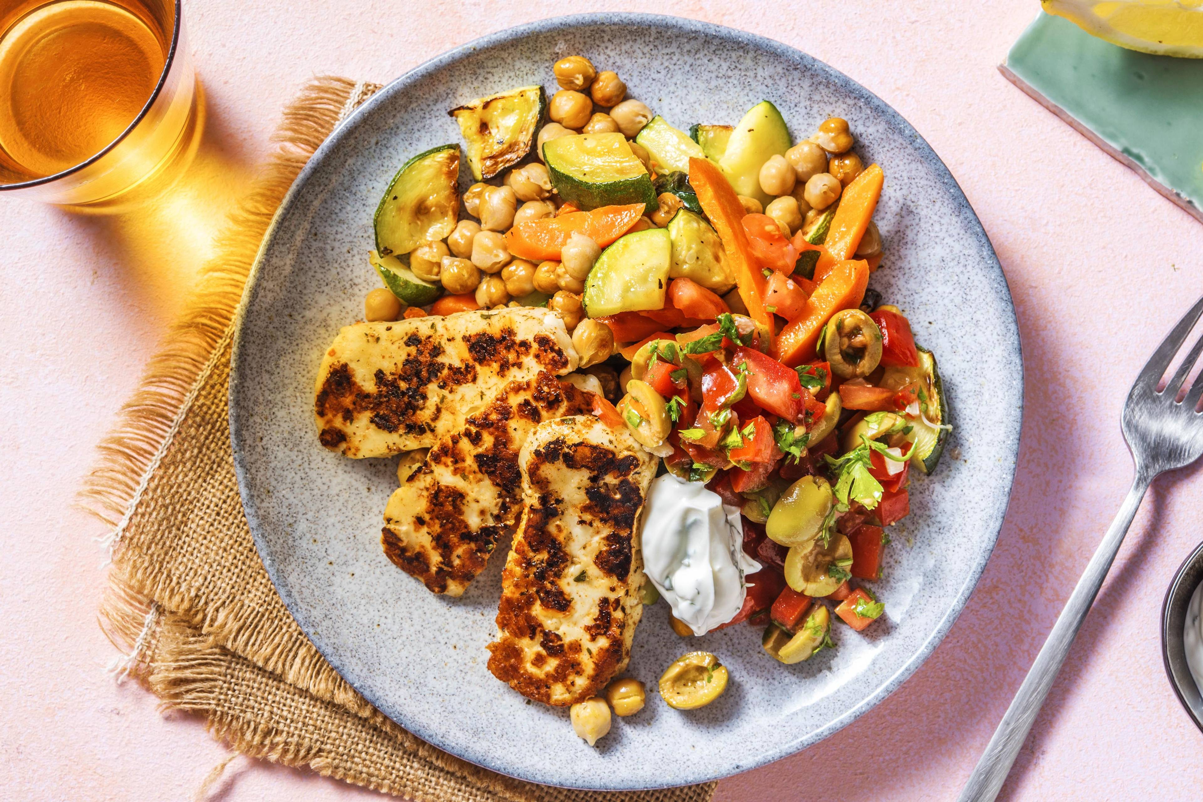 Halloumi auf gebackenem Gemüse