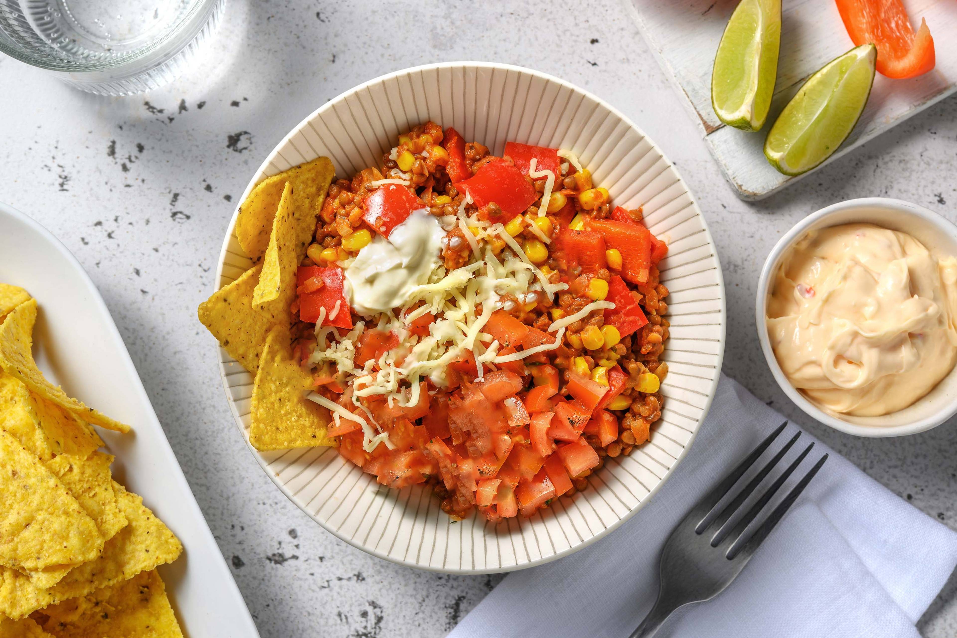 Mijoté de lentilles à la mexicaine et chips de tortilla épicées