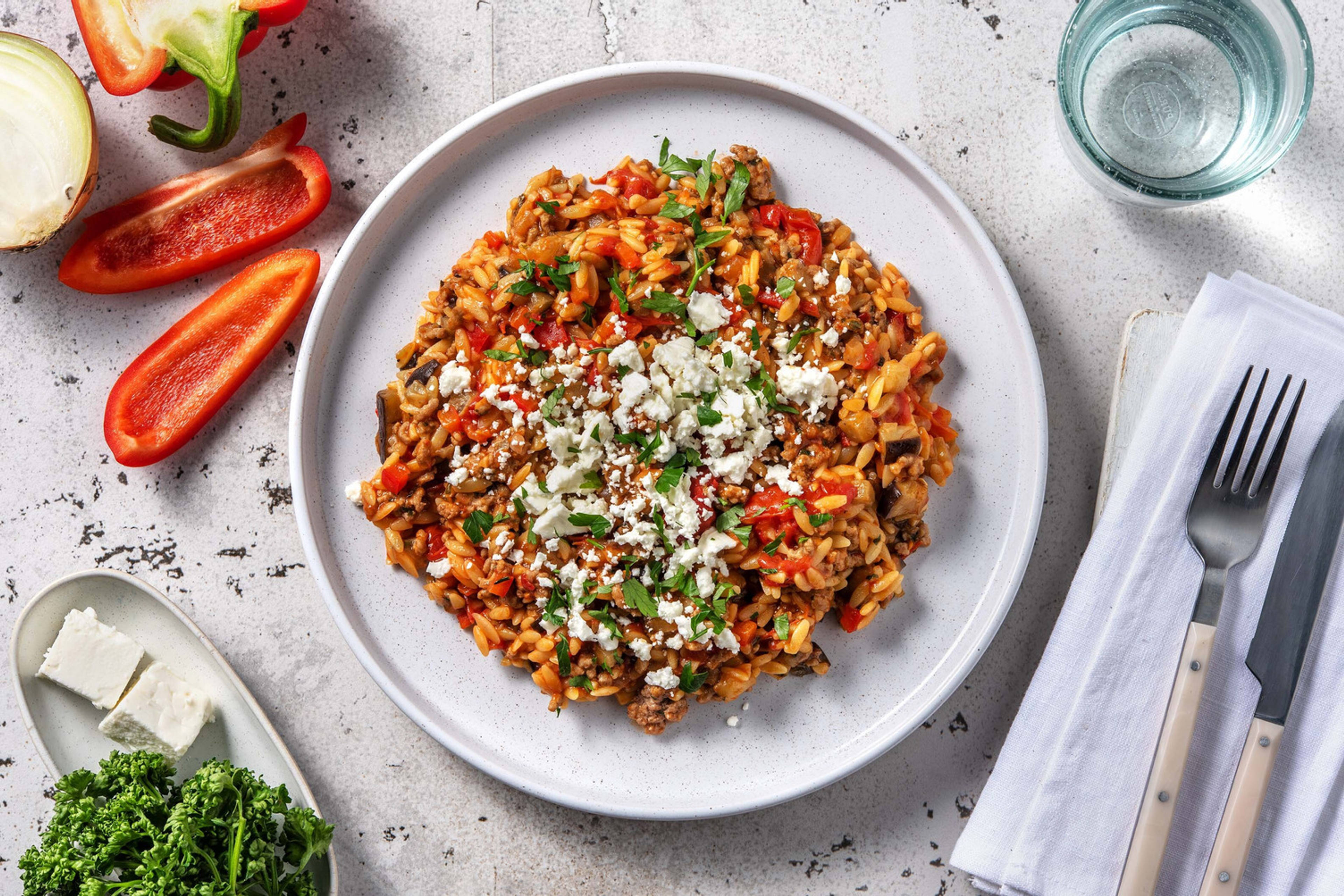 Orzo à la méditerranéenne au poulet haché & aubergine