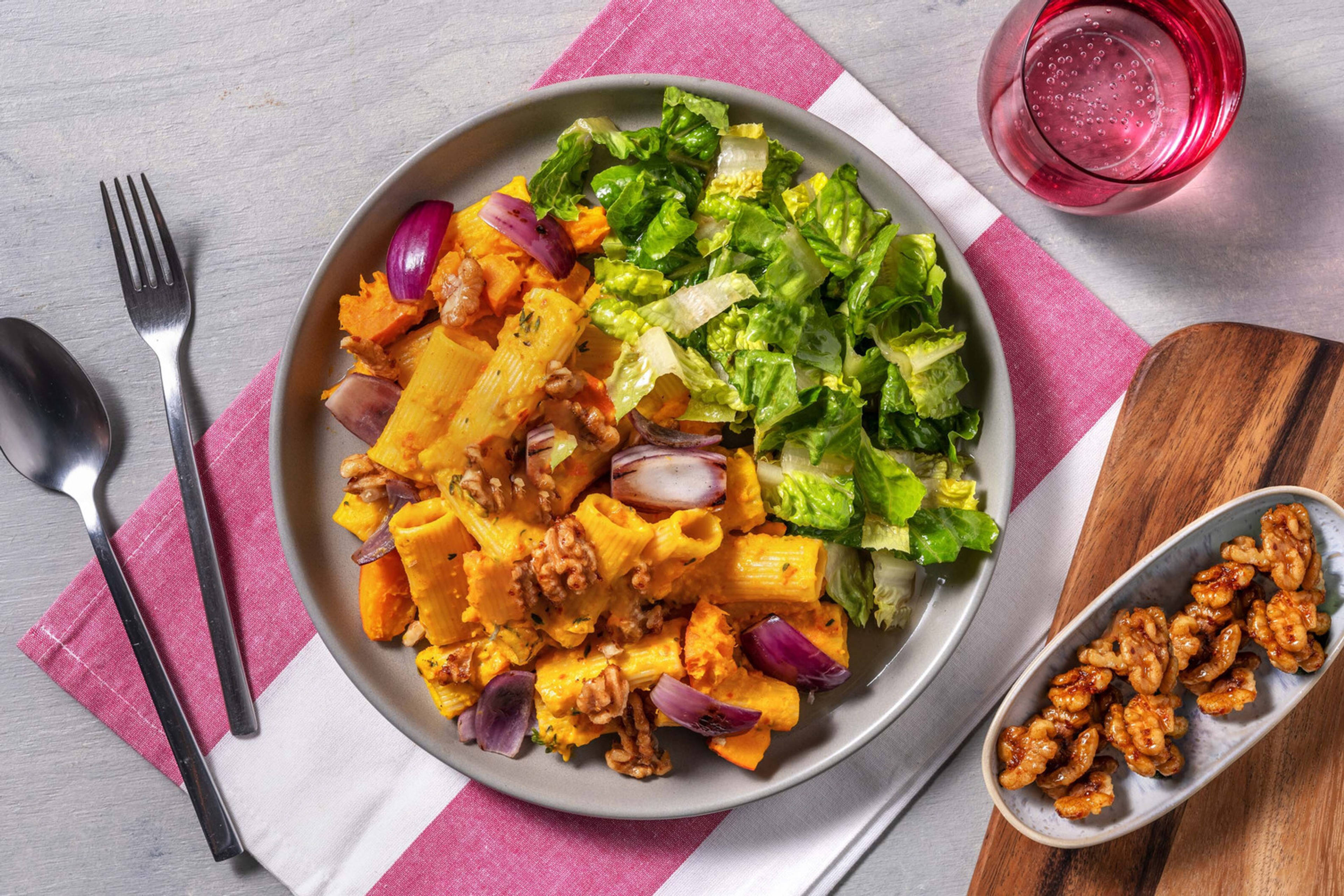 Paccheri-Pasta mit Kürbissauce