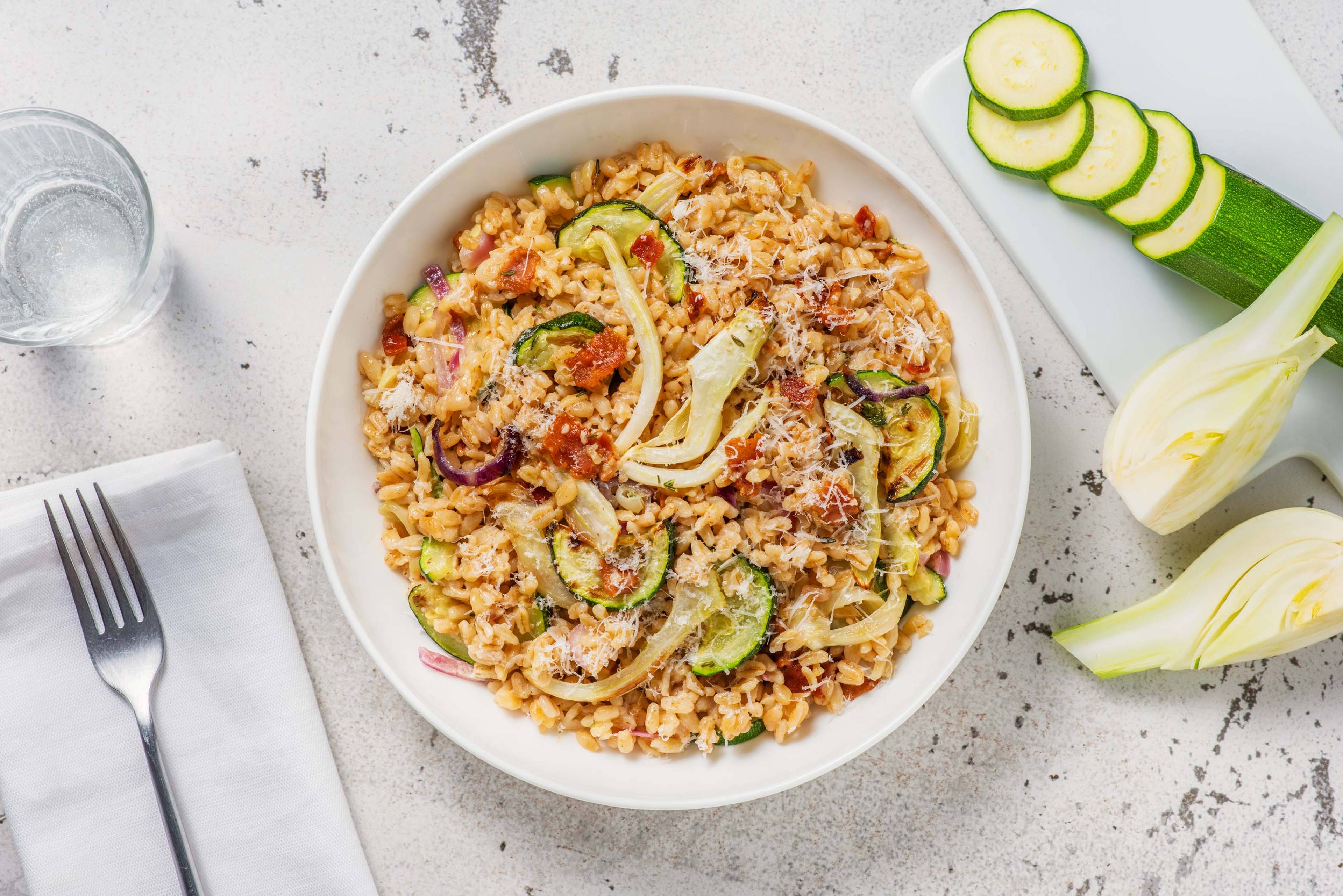 Risotto d'orge perlé aux lardons et fenouil rôti