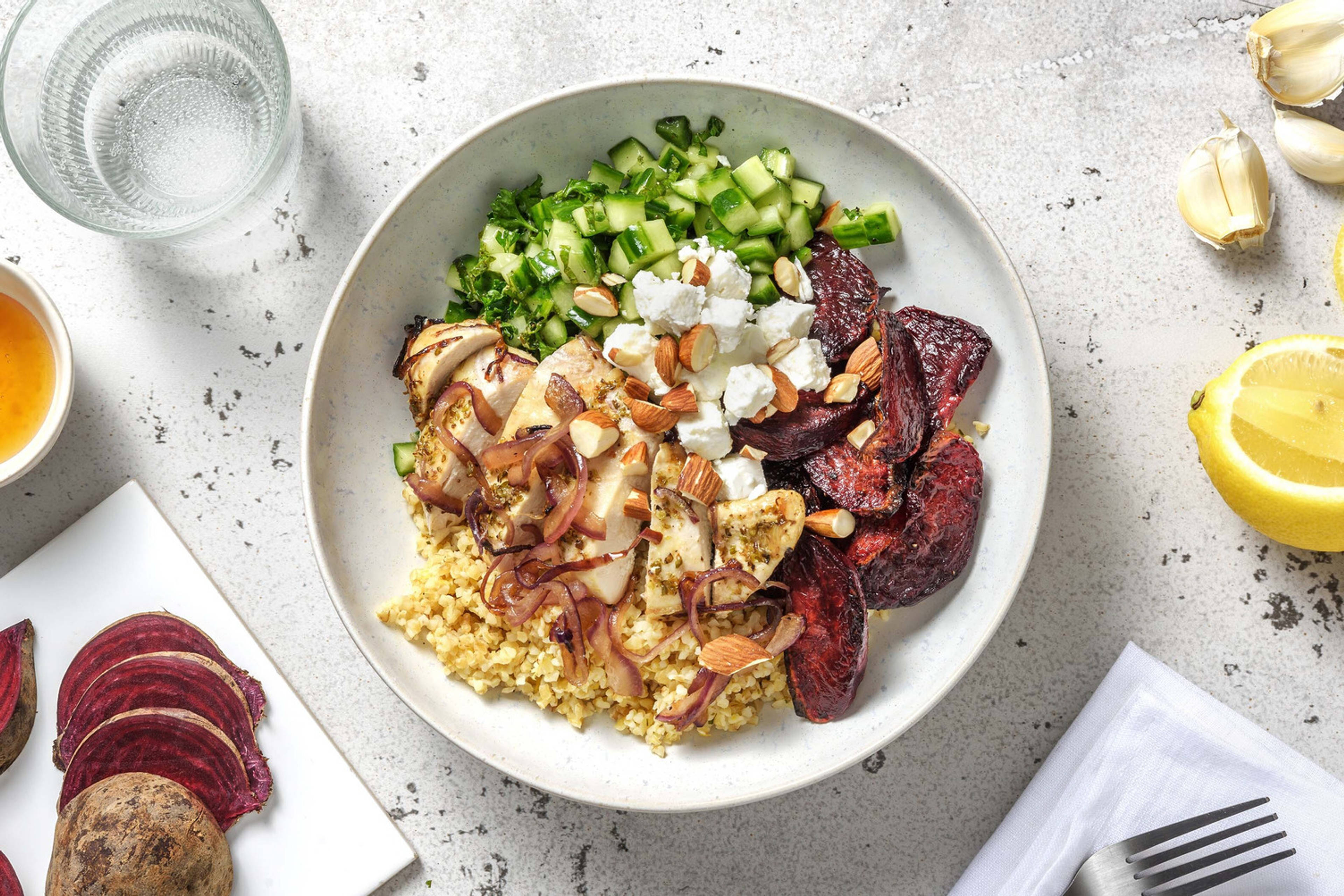 Bowl de boulgour au poulet et betterave rouge