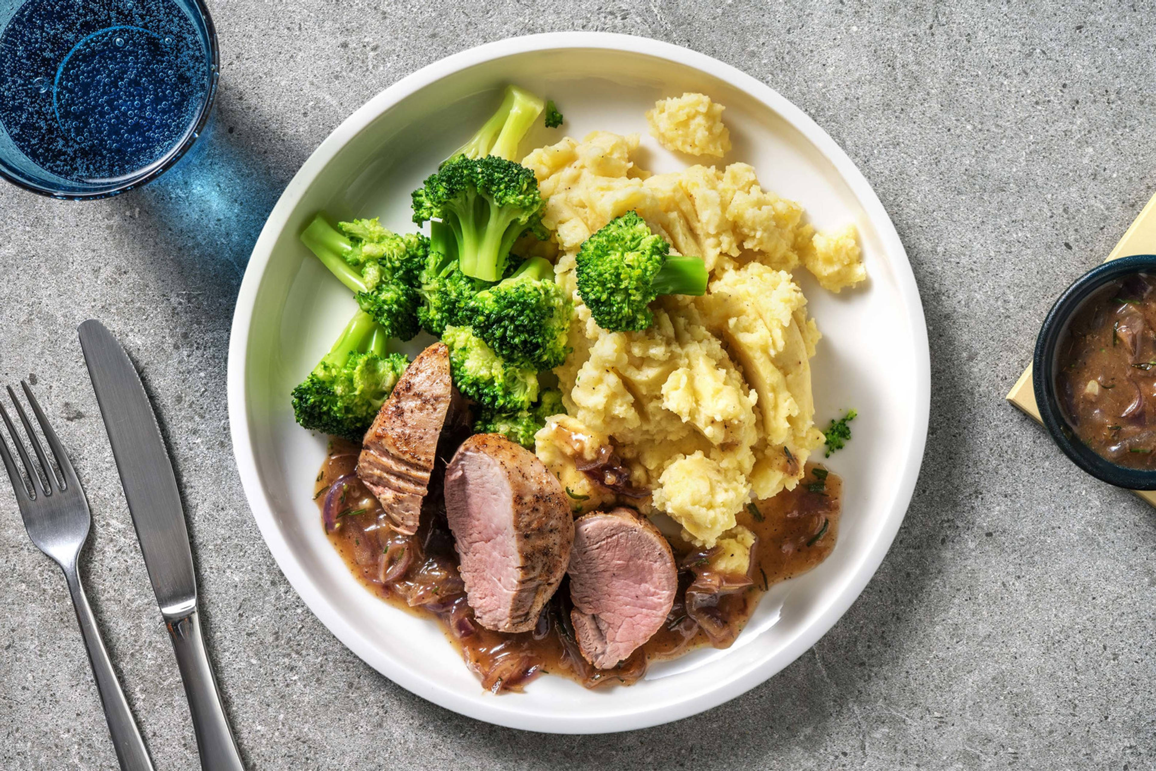 Schweinesteak mit Honig-Rosmarin-Sauce