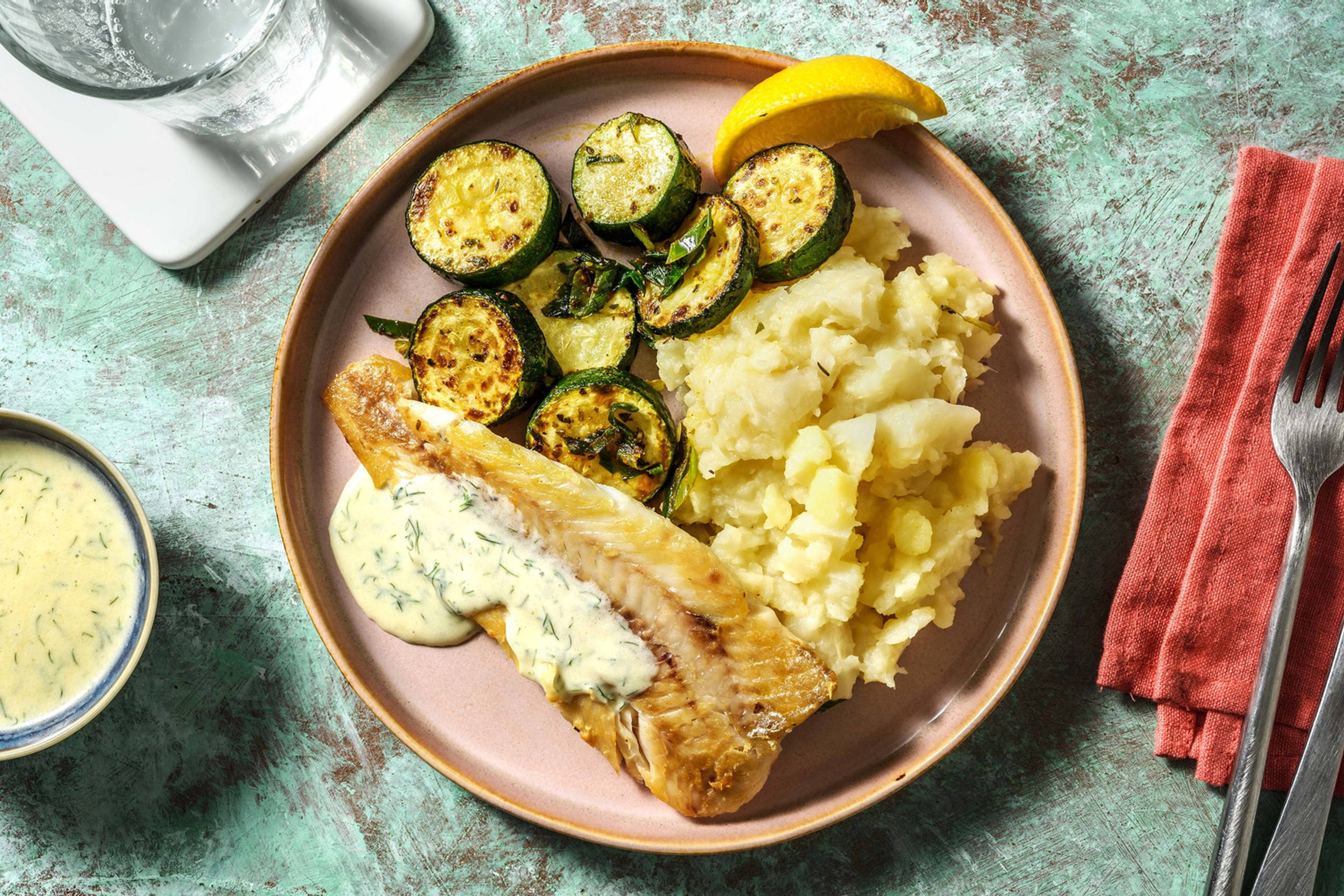 Seehecht mit Selleriepüree und Buttermilchsoße