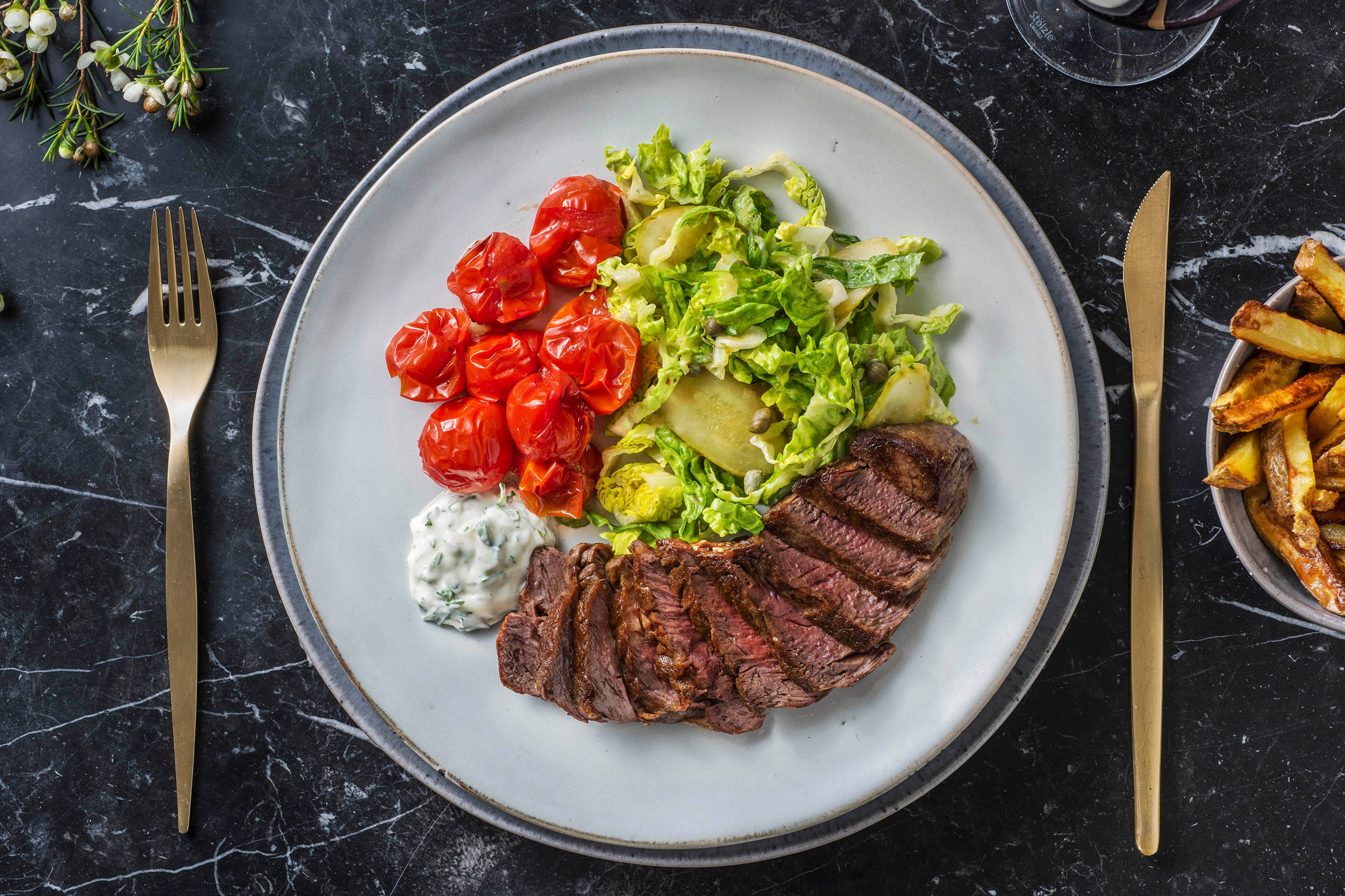 Steak-friet met dragonmayonaise