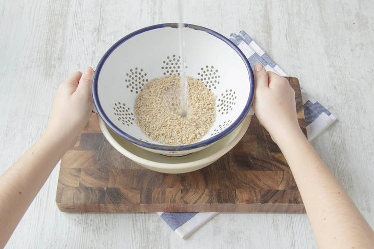 Rinse the brown rice thoroughly