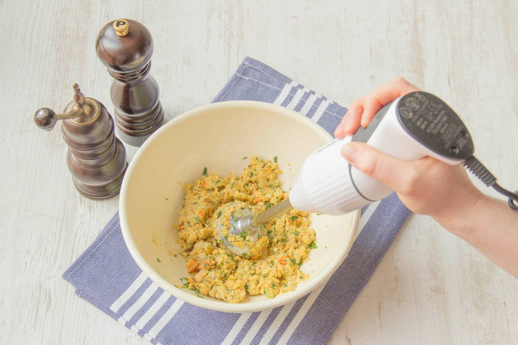 Make the carrot and chickpea hummus