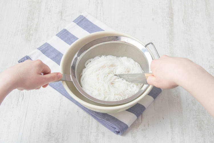 Cook and cut the vermicelli