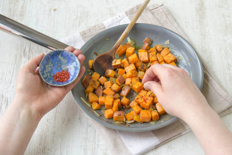 Add as much of the flaked chilli as you dare