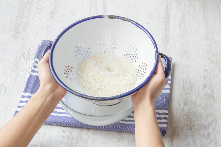 Rinse the rice