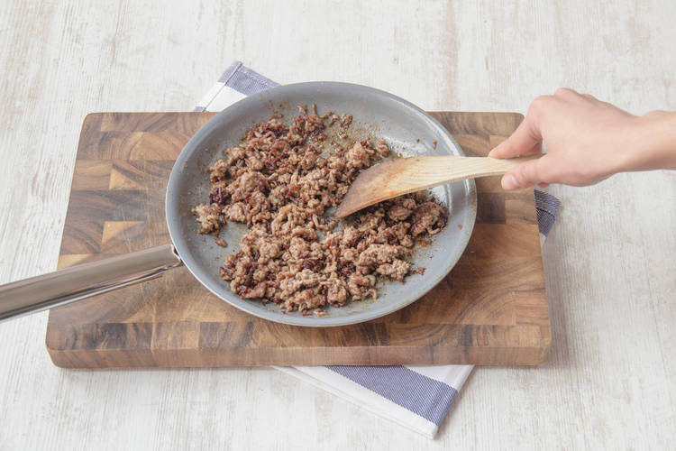 Cook lamb mince