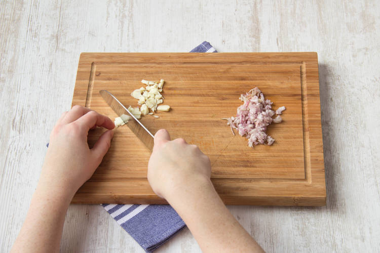 Peel and finely dice the garlic and the shallot