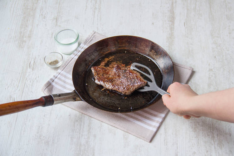 Steak braten
